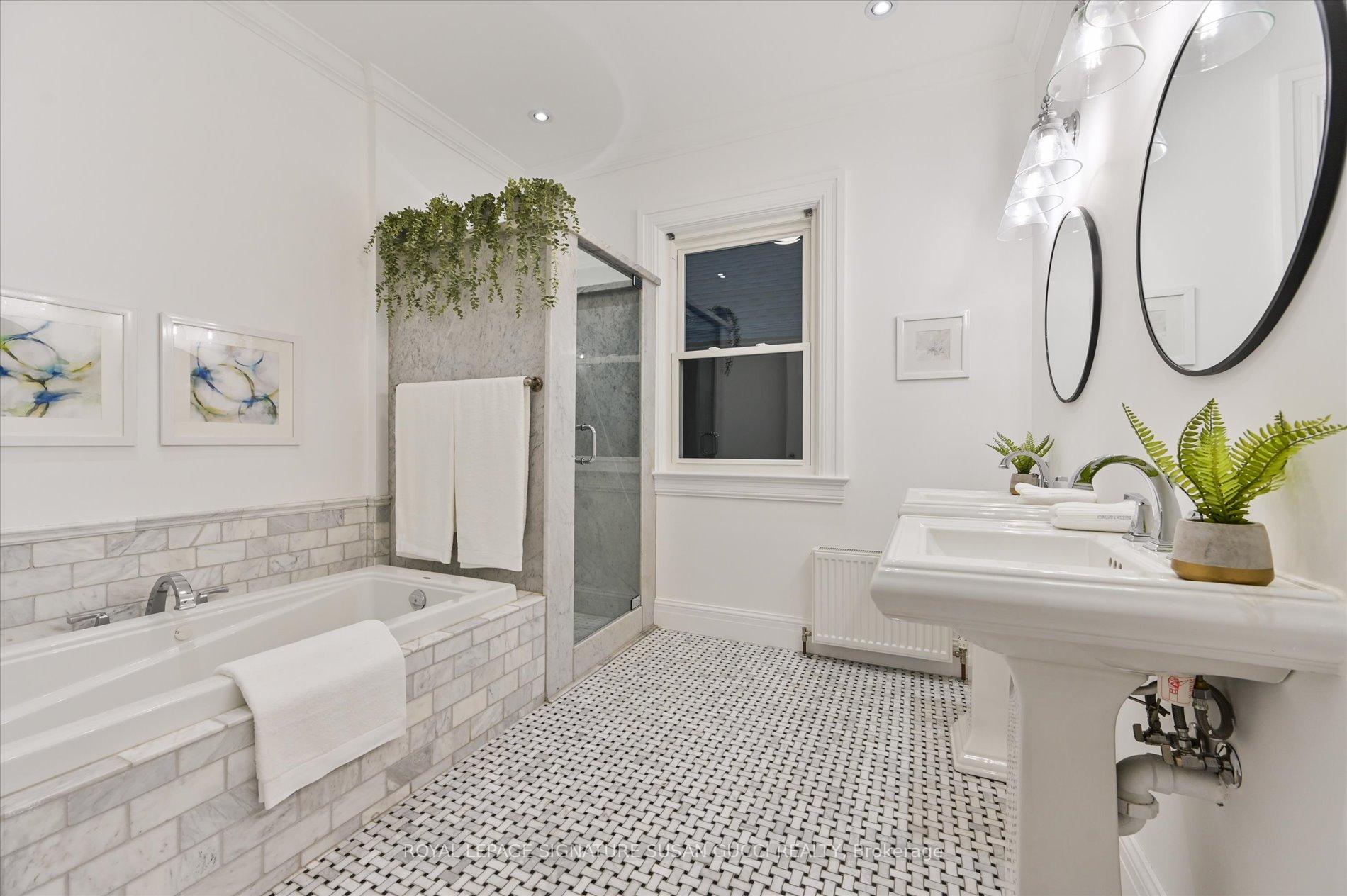 Photo 16 of 6 Lyall Avenue, Toronto, East End-Danforth — HOMEH