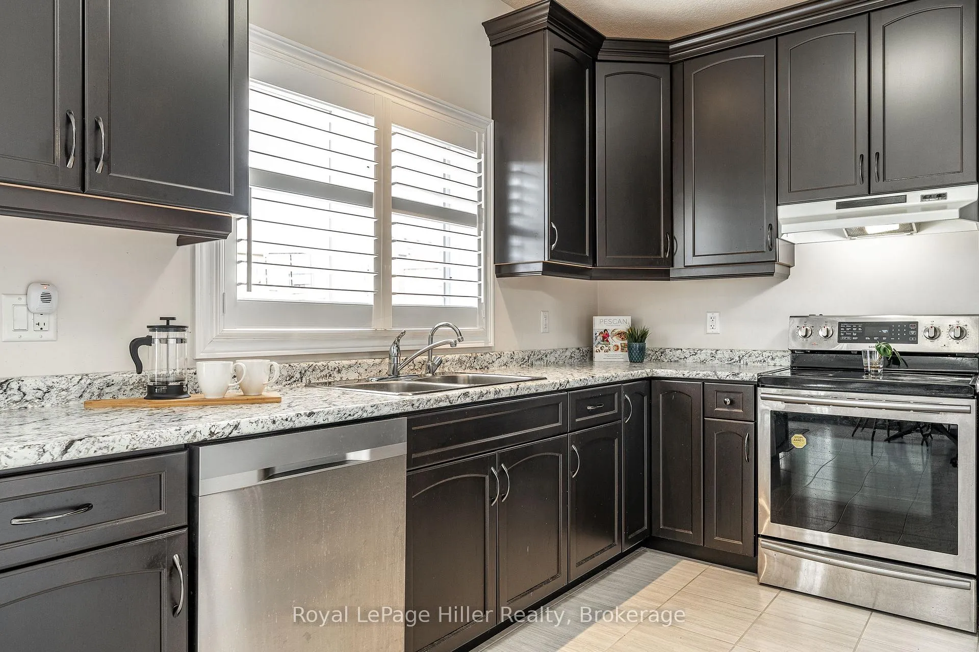 Photo 17 of 112 Thomas Street, Stratford — HOMEH