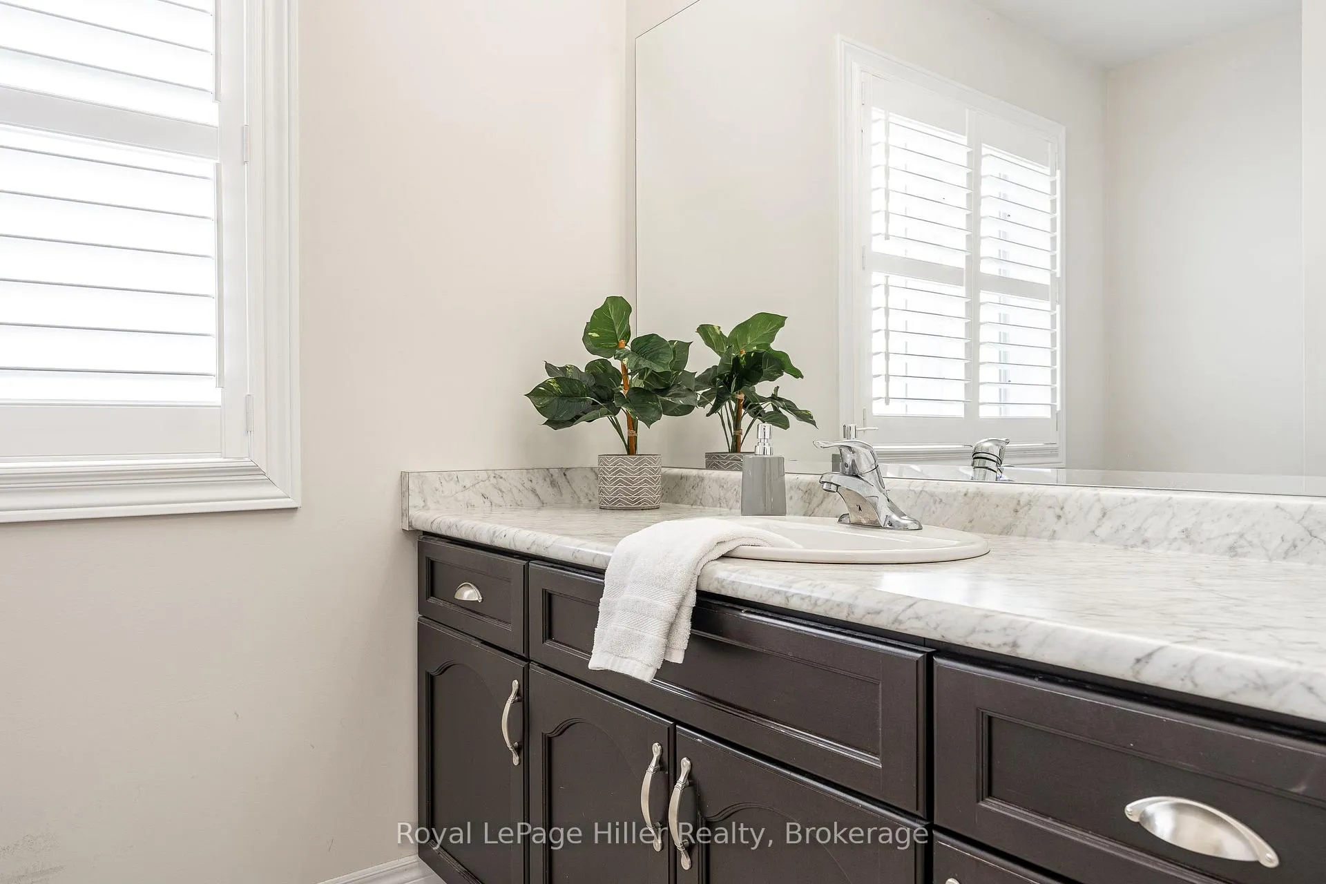 Photo 29 of 112 Thomas Street, Stratford — HOMEH