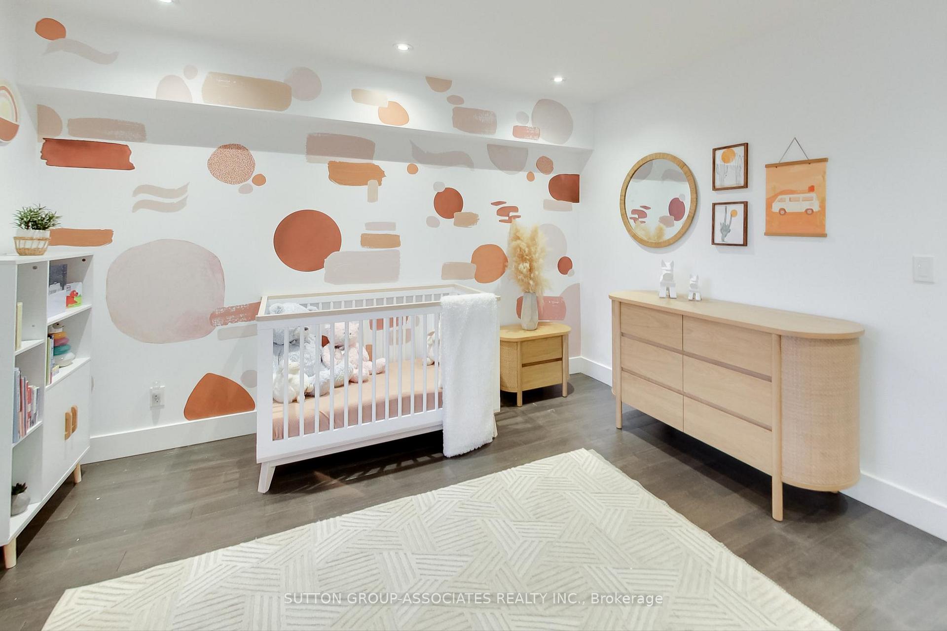 Photo 15 of 160A Cedric Avenue, Toronto, Oakwood Village — HOMEH