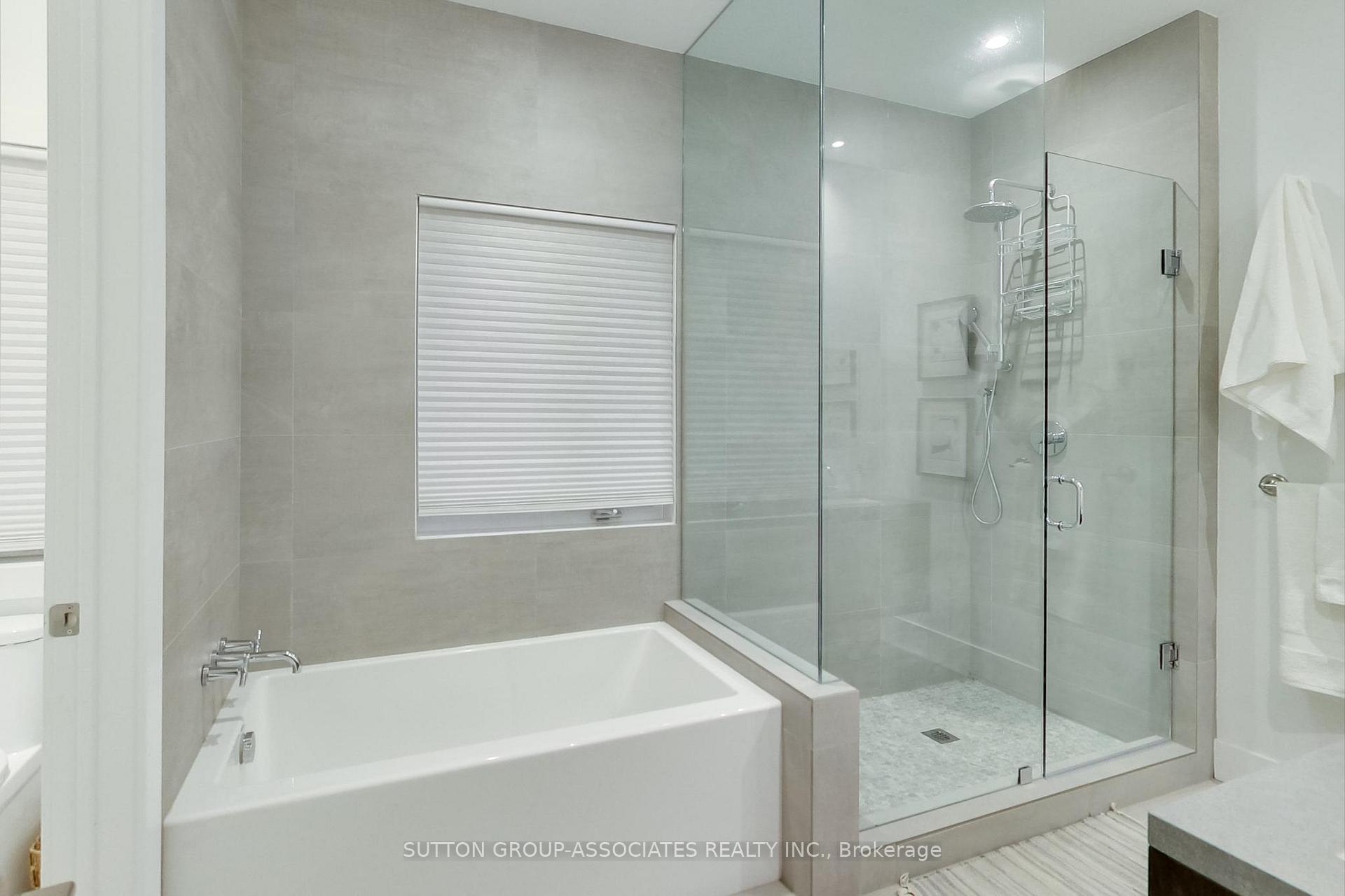 Photo 27 of 160A Cedric Avenue, Toronto, Oakwood Village — HOMEH