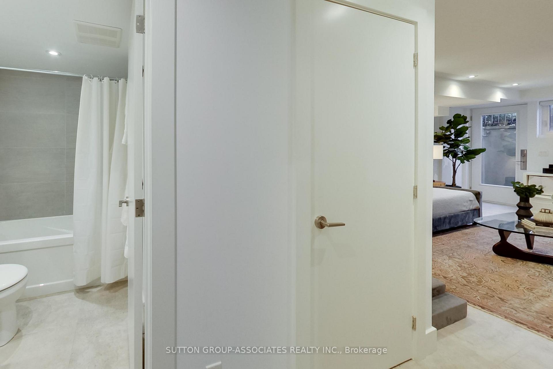 Photo 30 of 160A Cedric Avenue, Toronto, Oakwood Village — HOMEH