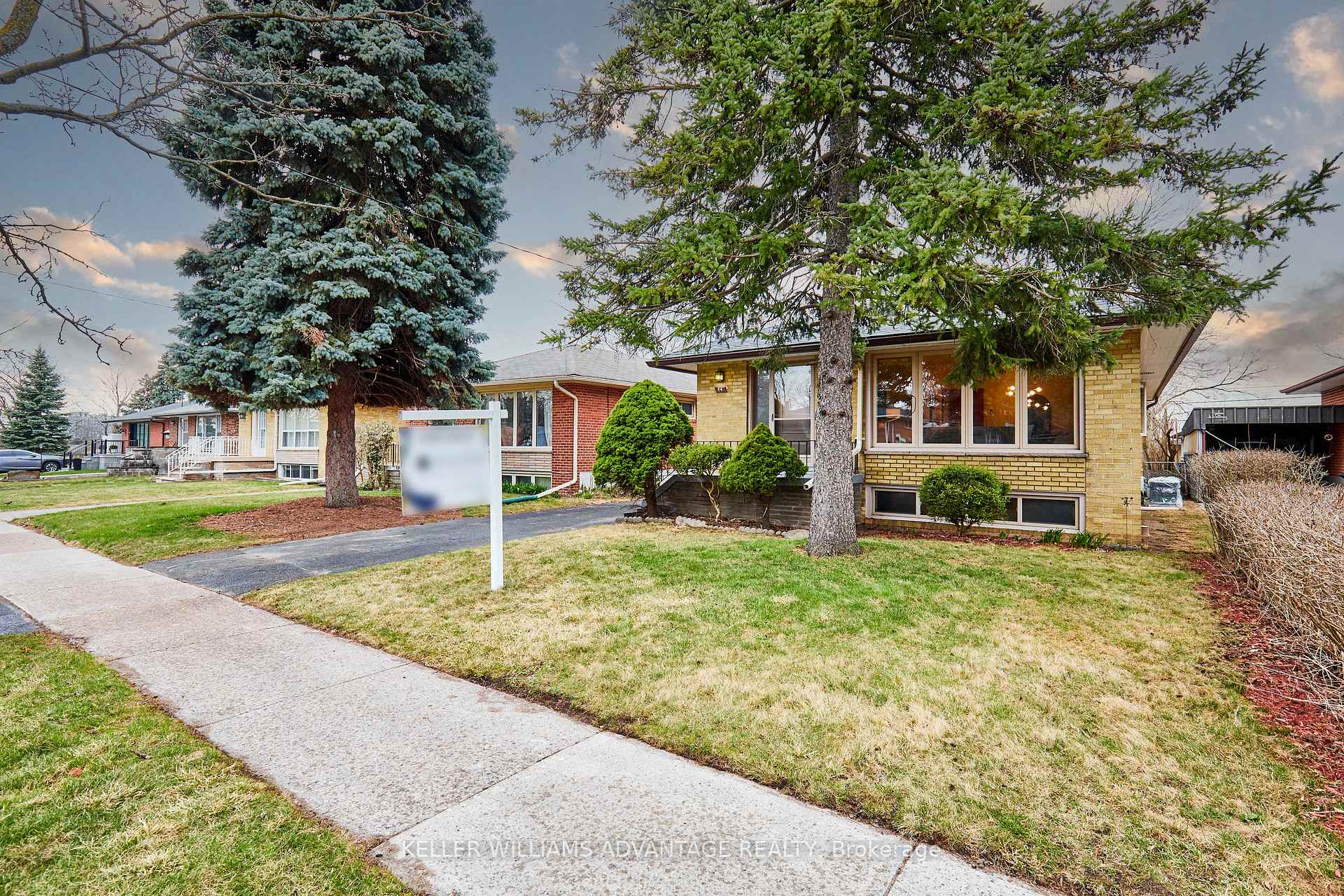 Photo 2 of 44 Chopin Avenue, Scarborough, Ionview — HOMEH