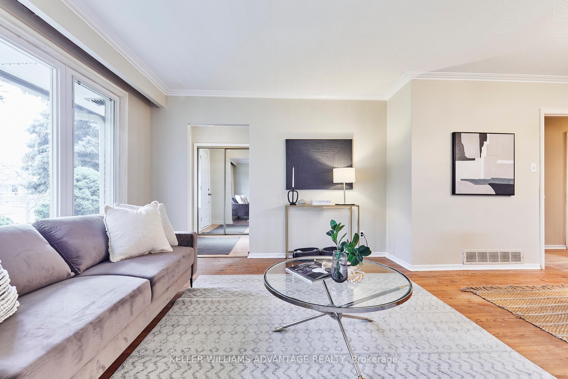 Photo 4 of 44 Chopin Avenue, Scarborough, Ionview — HOMEH