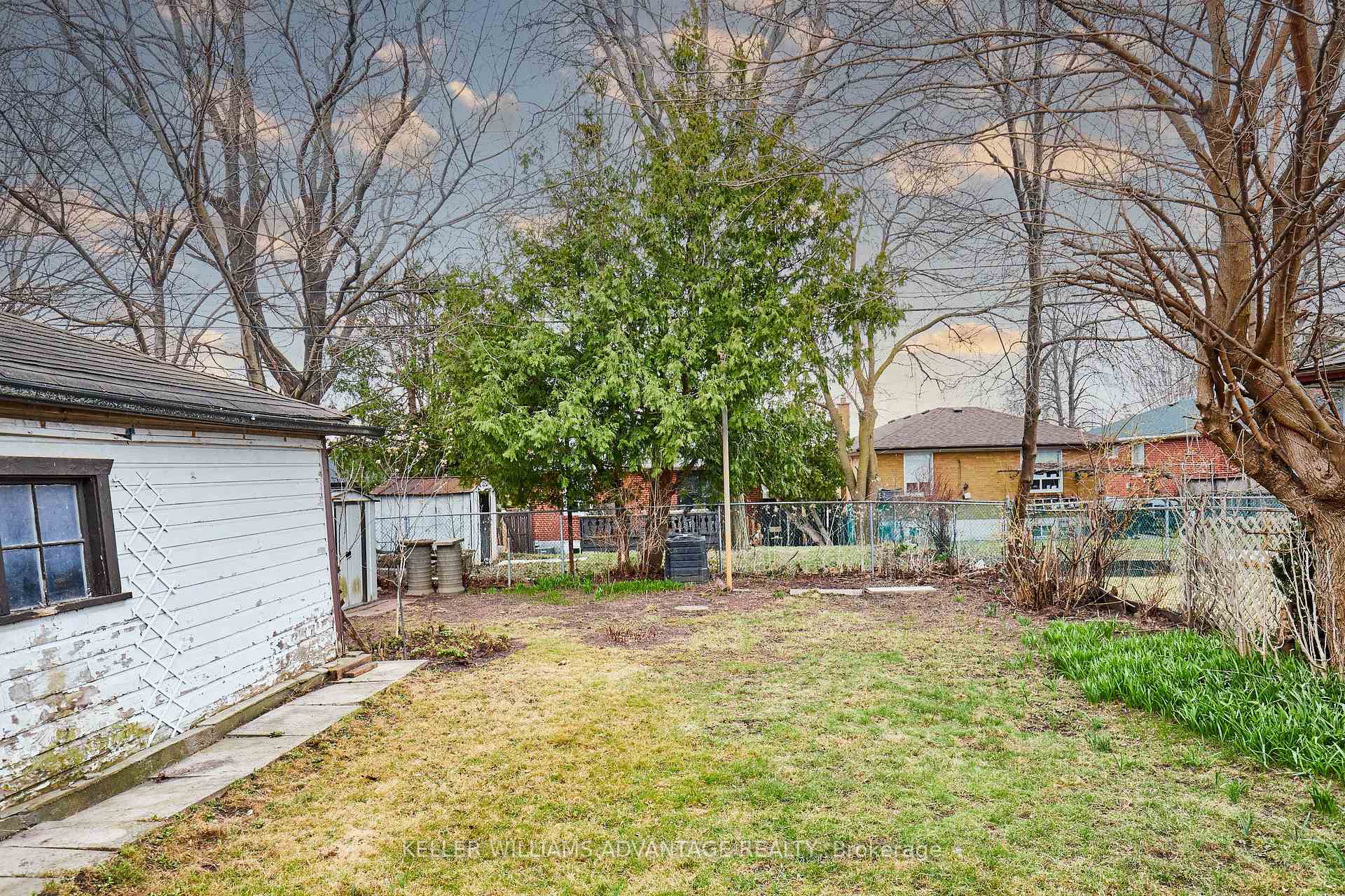 Photo 33 of 44 Chopin Avenue, Scarborough, Ionview — HOMEH