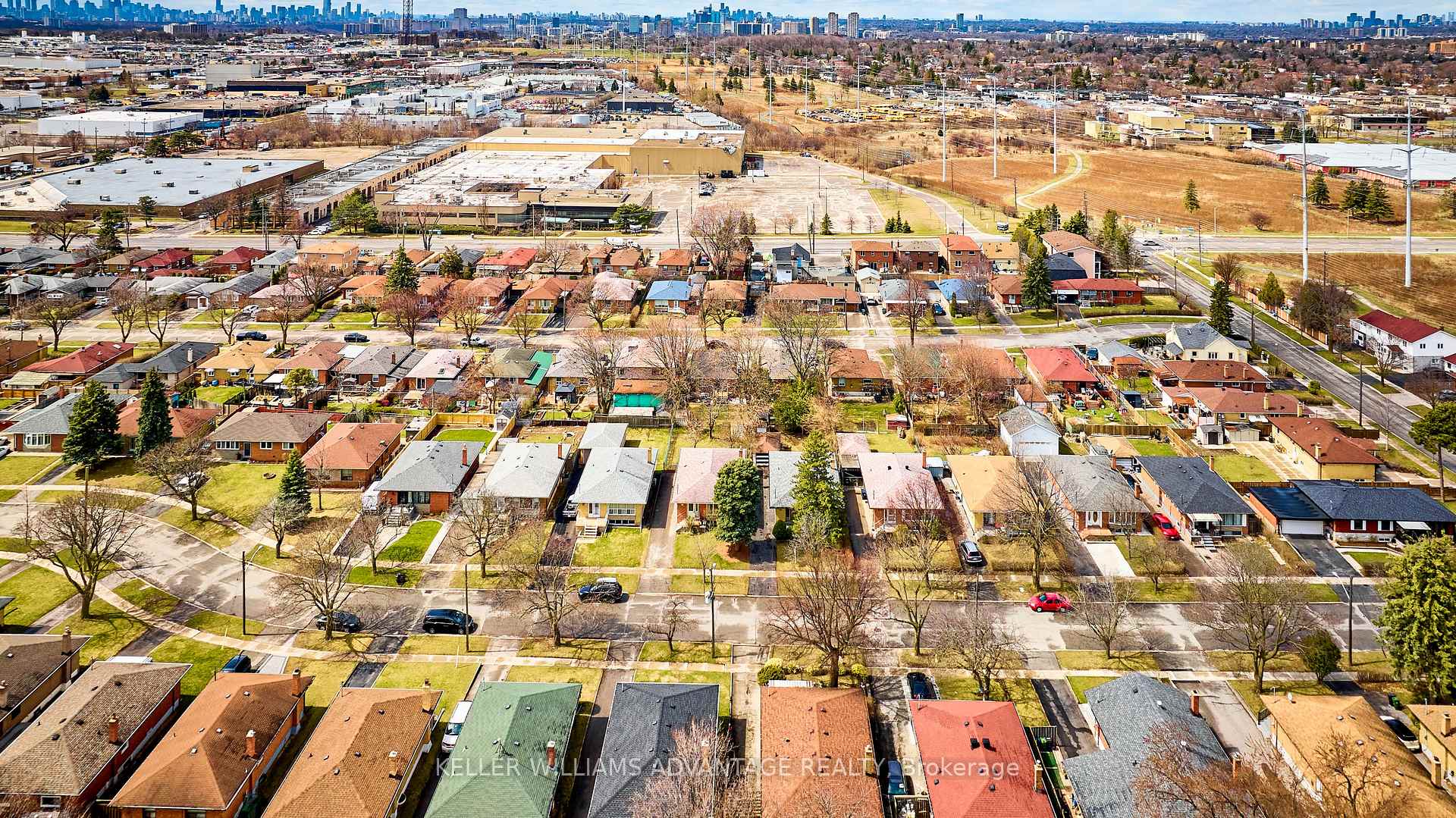 Photo 41 of 44 Chopin Avenue, Scarborough, Ionview — HOMEH