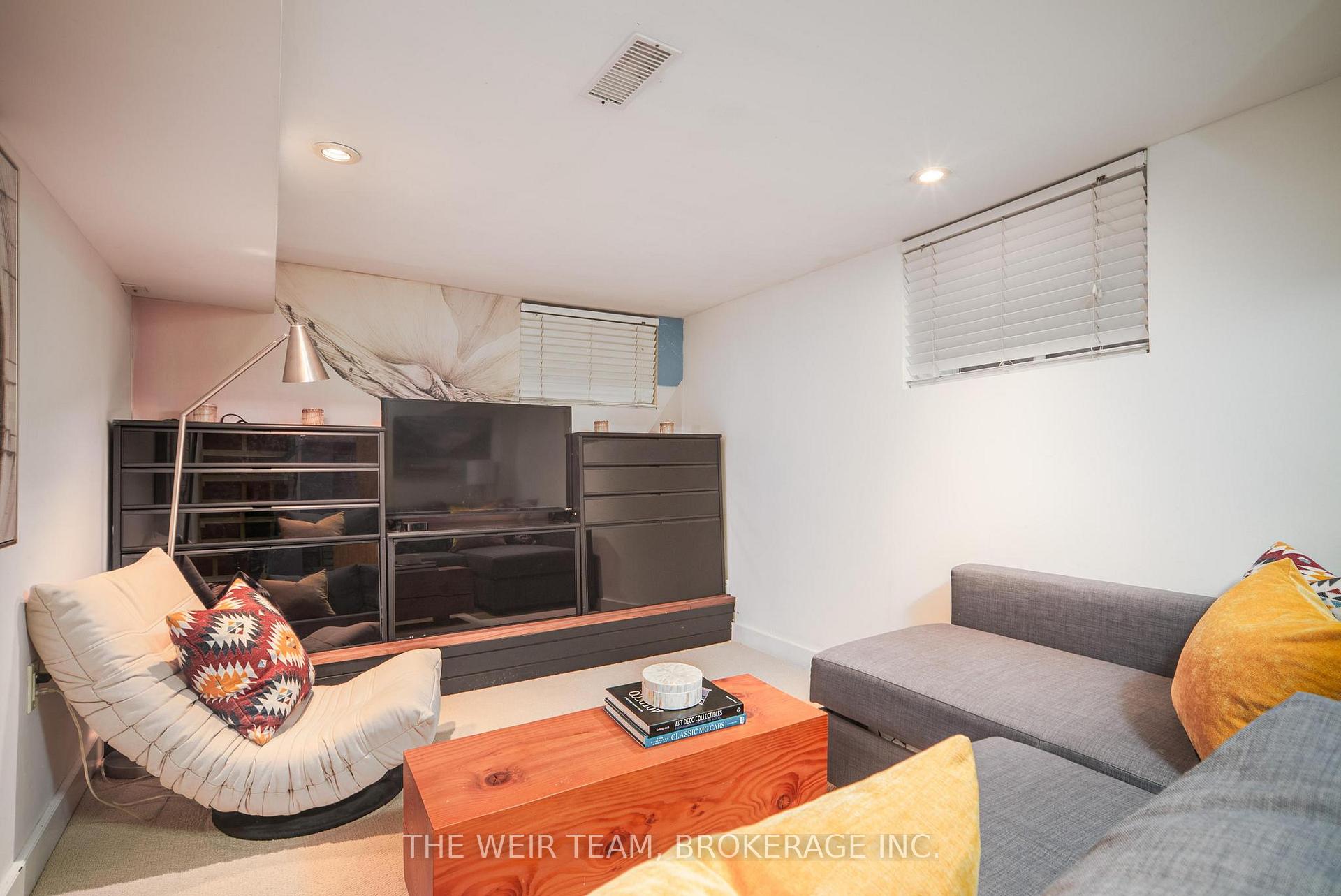 Photo 21 of 249 Ashdale Avenue, Toronto, Greenwood-Coxwell — HOMEH