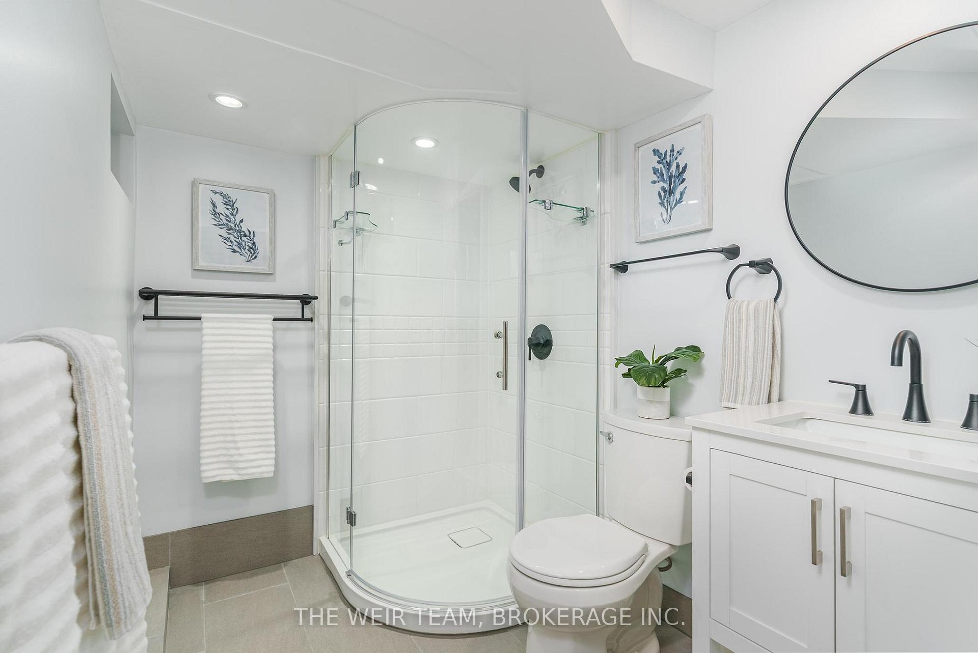 Photo 25 of 249 Ashdale Avenue, Toronto, Greenwood-Coxwell — HOMEH