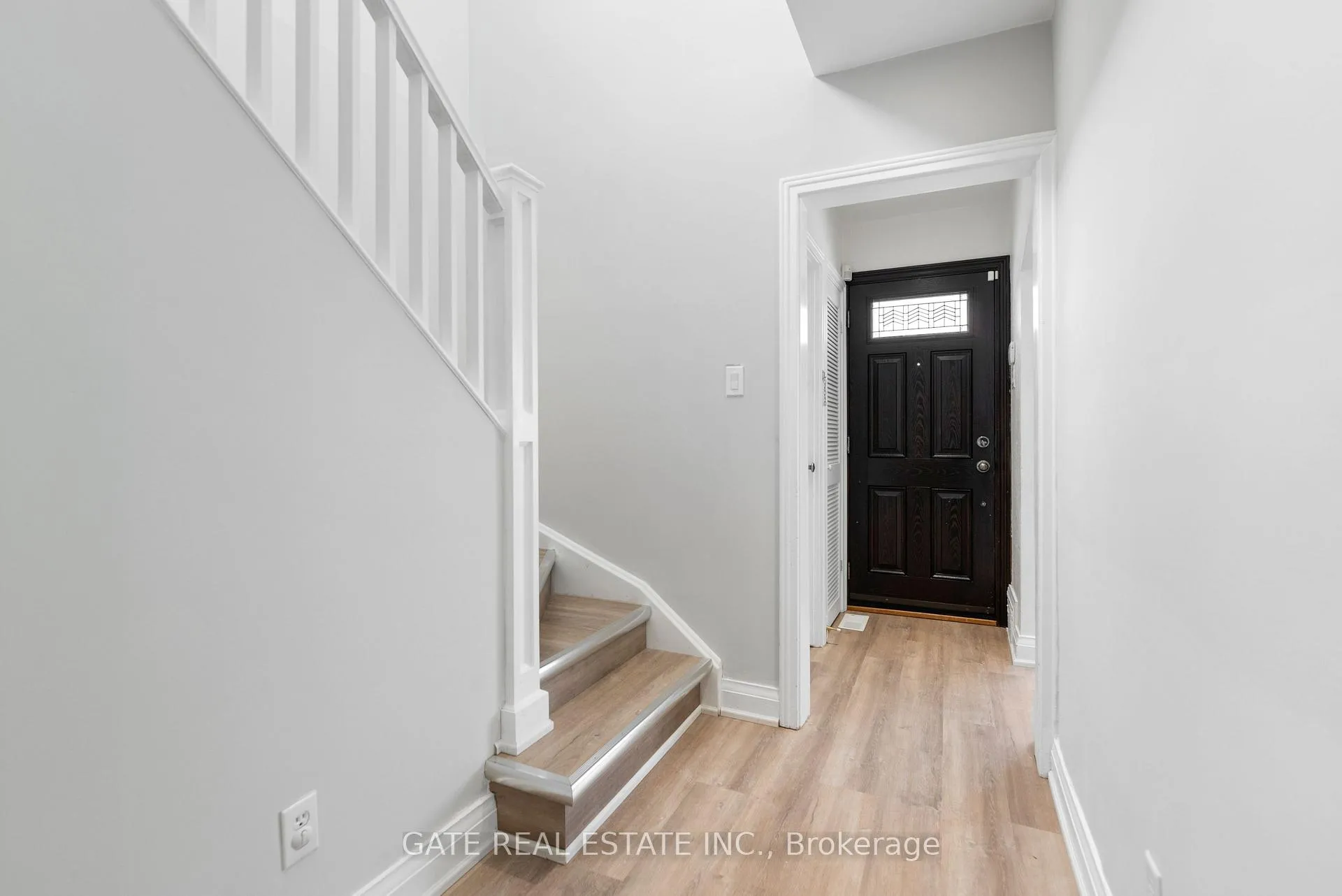 Photo 5 of 349 Laird Drive, Toronto, Leaside — HOMEH