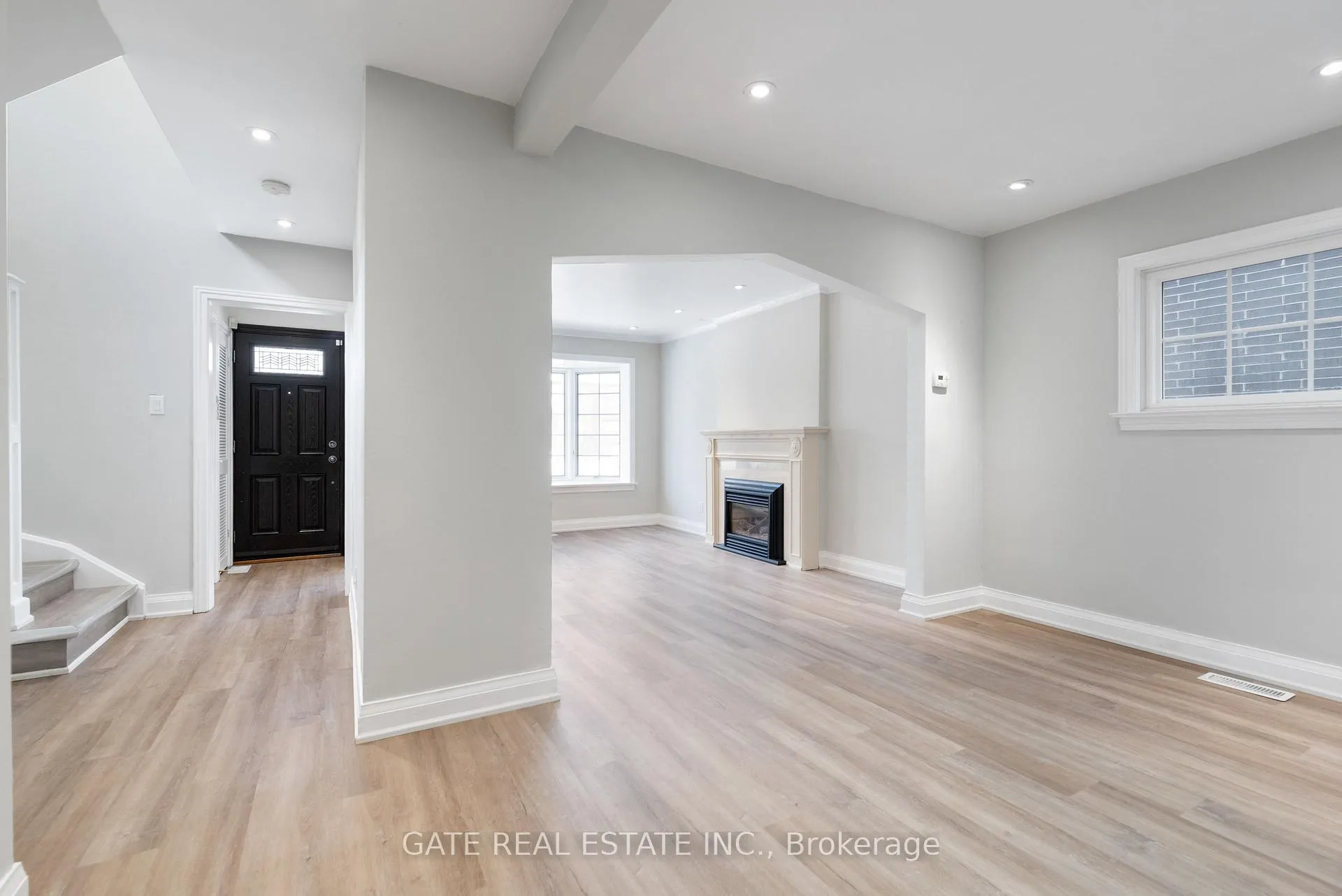 Photo 6 of 349 Laird Drive, Toronto, Leaside — HOMEH