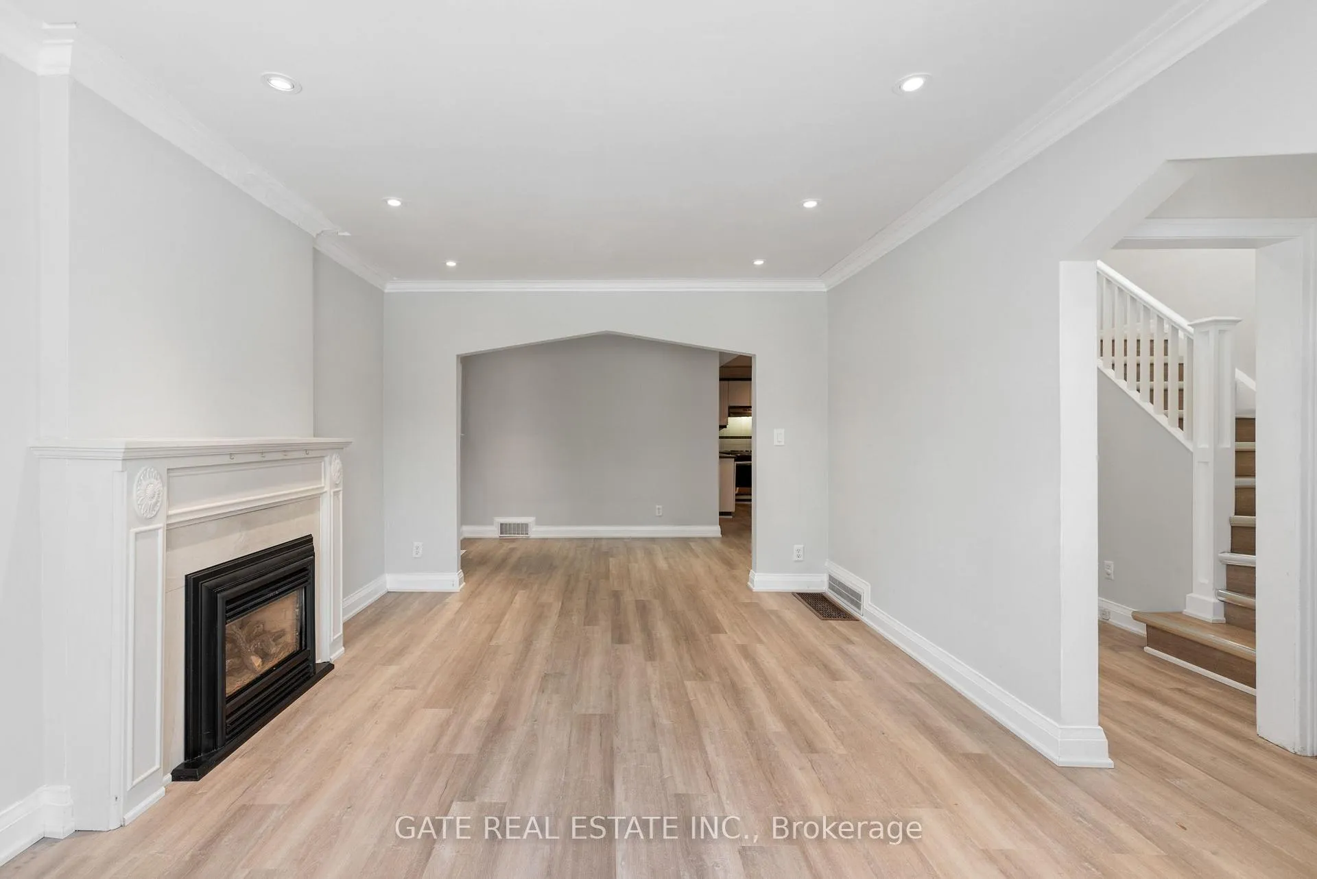 Photo 11 of 349 Laird Drive, Toronto, Leaside — HOMEH