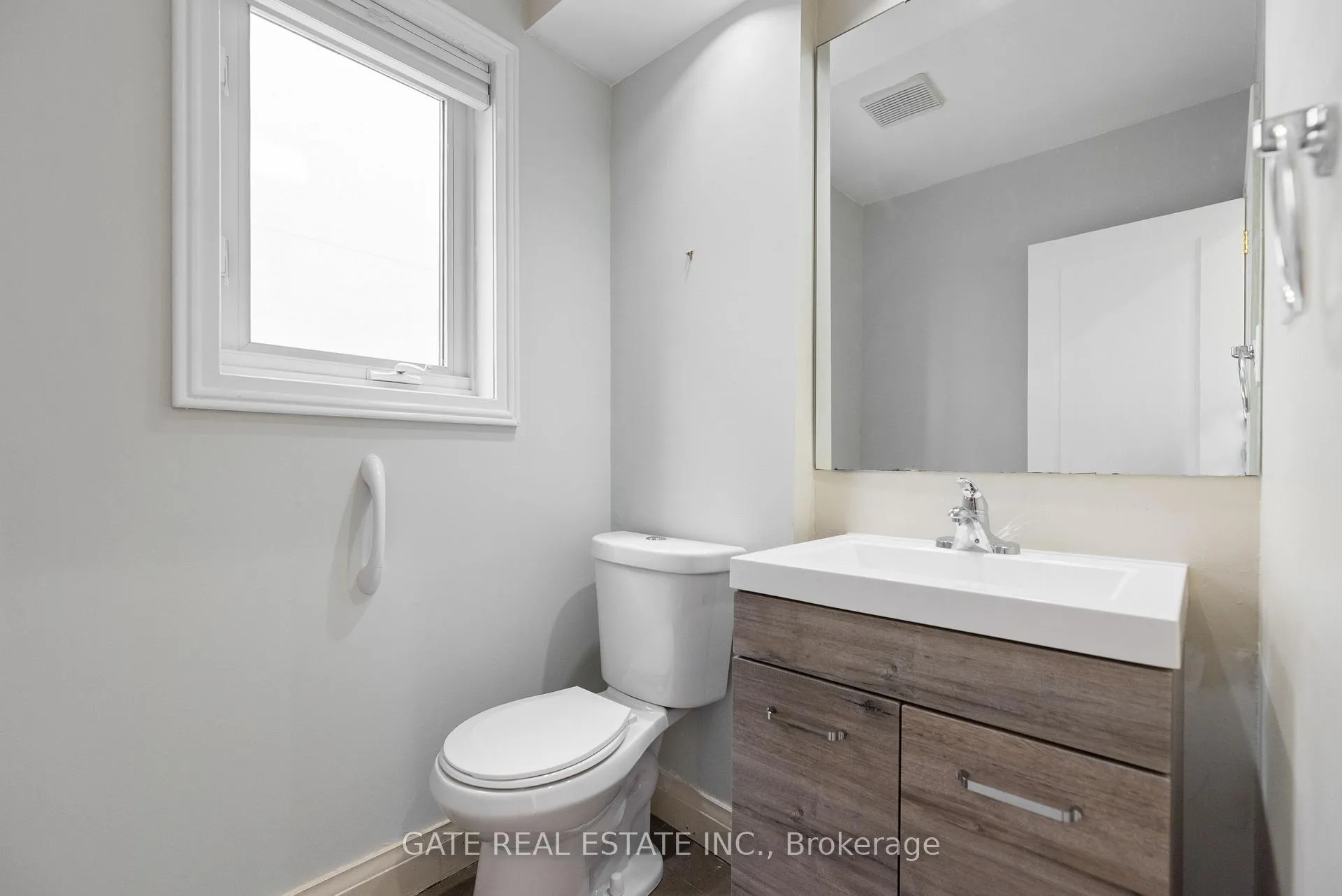 Photo 13 of 349 Laird Drive, Toronto, Leaside — HOMEH
