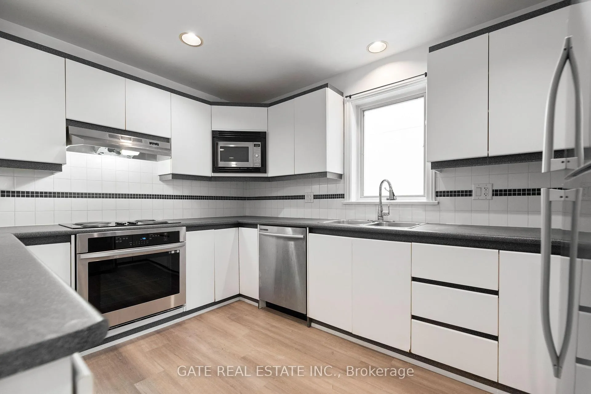 Photo 15 of 349 Laird Drive, Toronto, Leaside — HOMEH