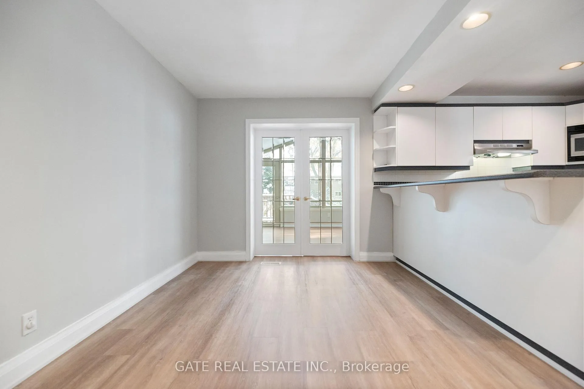 Photo 18 of 349 Laird Drive, Toronto, Leaside — HOMEH
