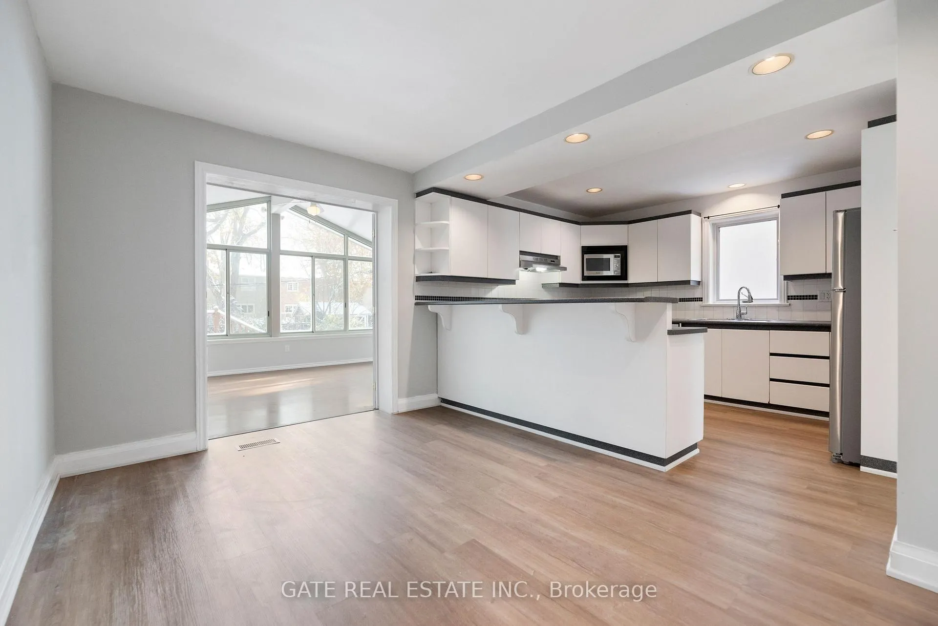 Photo 19 of 349 Laird Drive, Toronto, Leaside — HOMEH