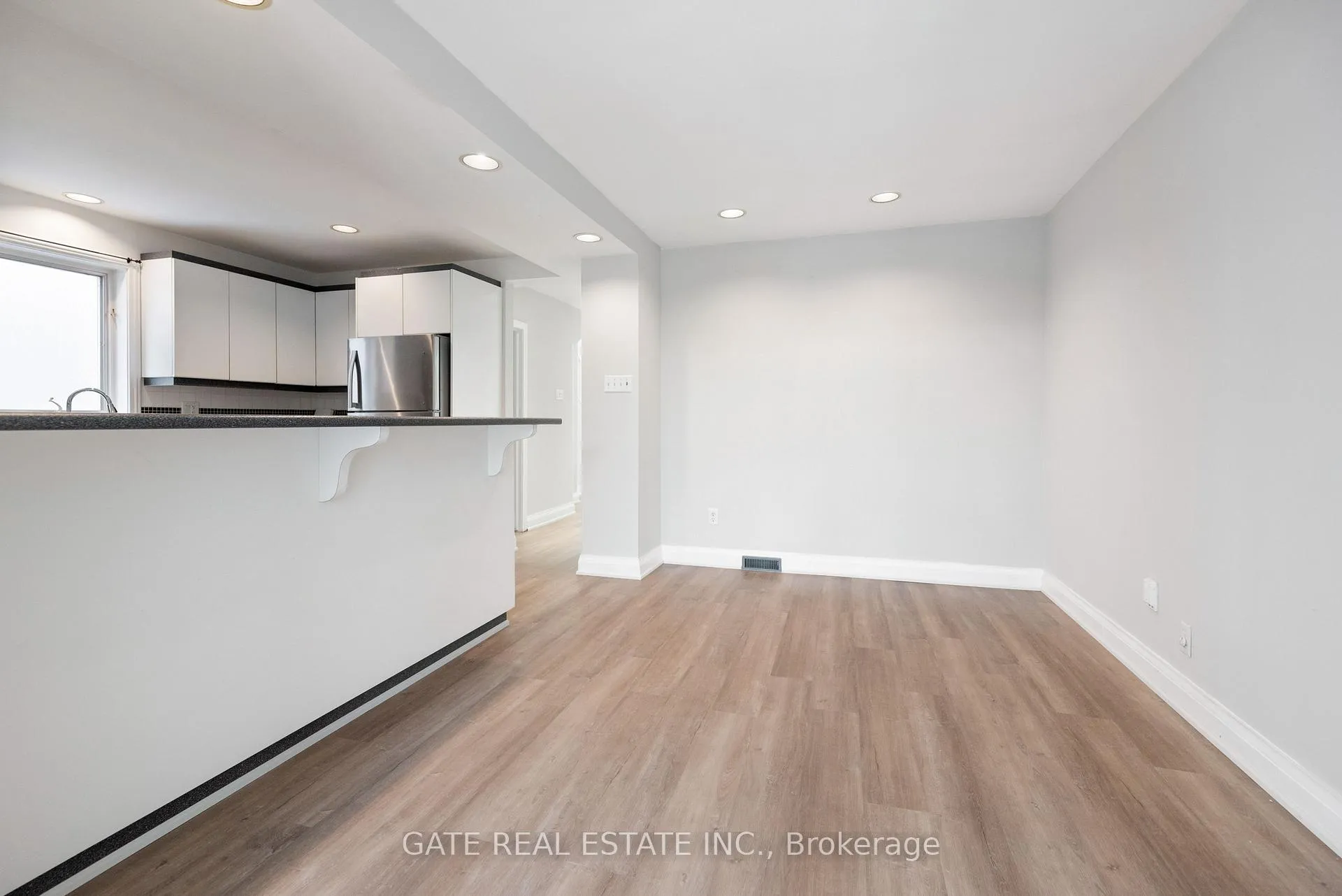 Photo 20 of 349 Laird Drive, Toronto, Leaside — HOMEH