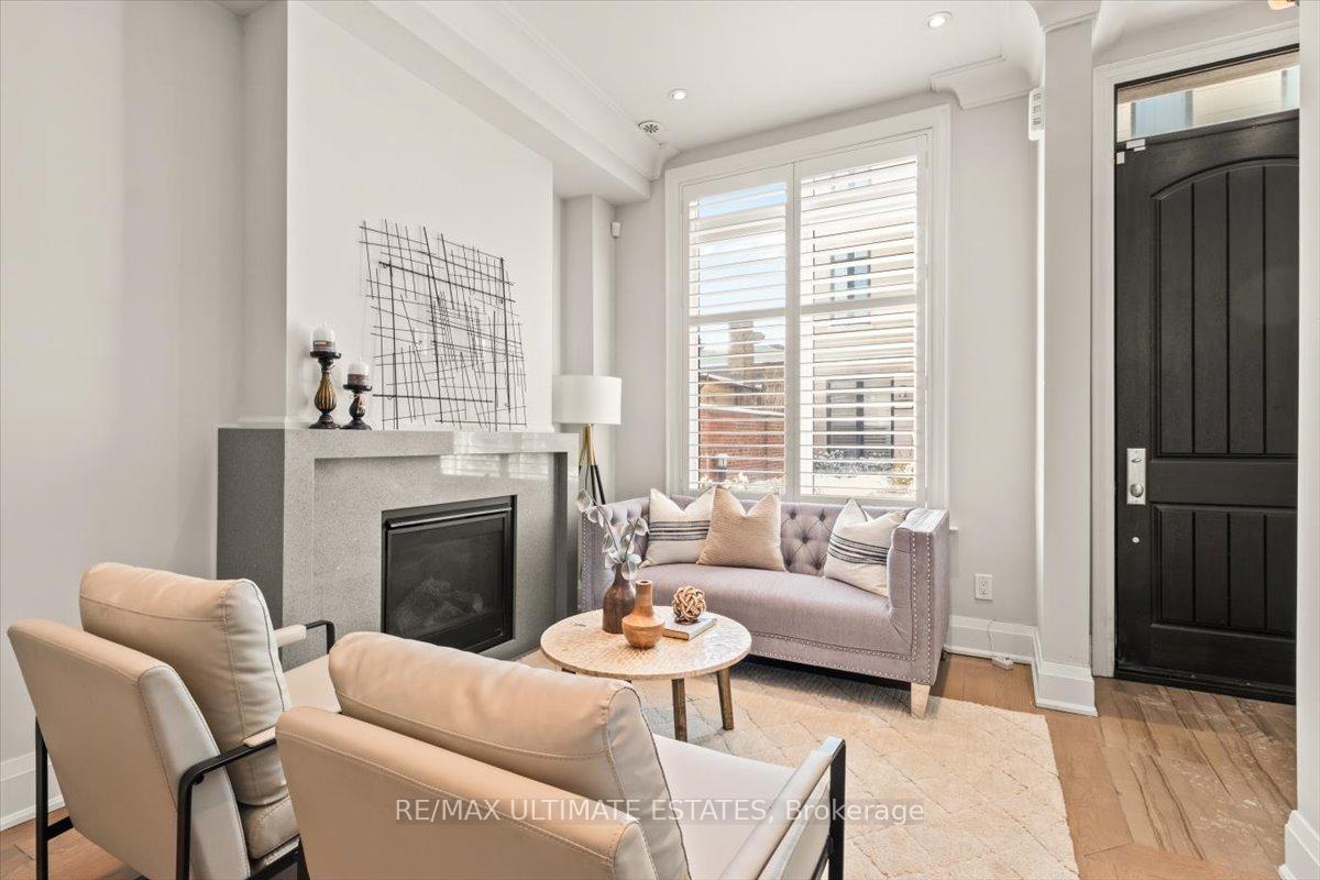 Photo 2 of 45A Burnaby Boulevard, Toronto, Lawrence Park South — HOMEH