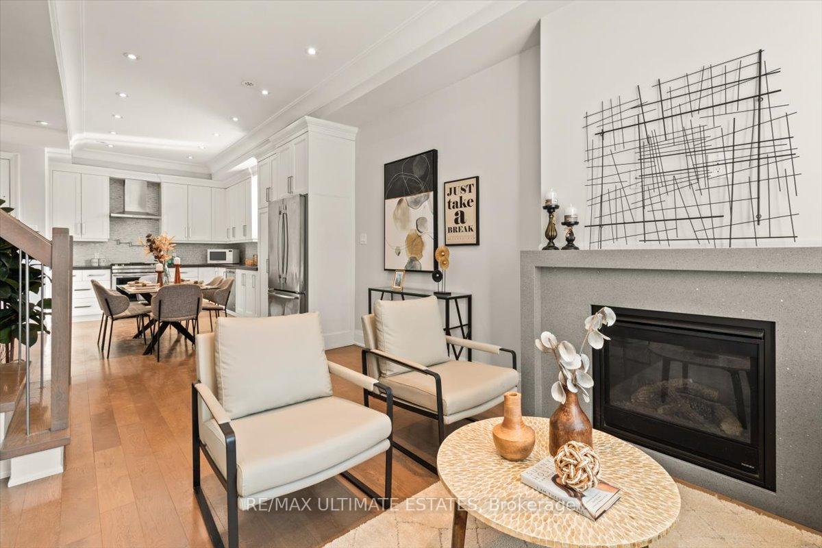 Photo 4 of 45A Burnaby Boulevard, Toronto, Lawrence Park South — HOMEH