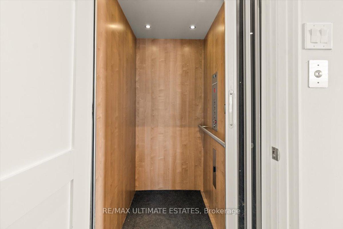 Photo 16 of 45A Burnaby Boulevard, Toronto, Lawrence Park South — HOMEH