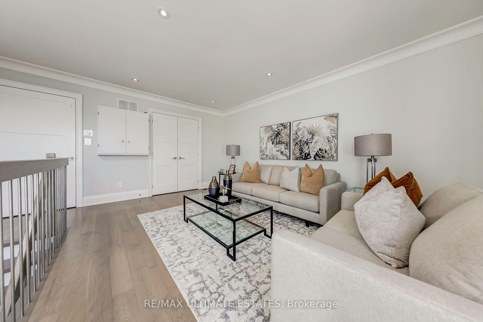 Photo 29 of 45A Burnaby Boulevard, Toronto, Lawrence Park South — HOMEH