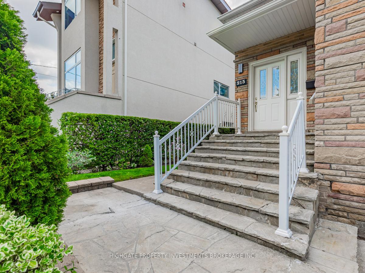 Photo 5 of 213 Briar Hill Avenue, Toronto, Lawrence Park South — HOMEH