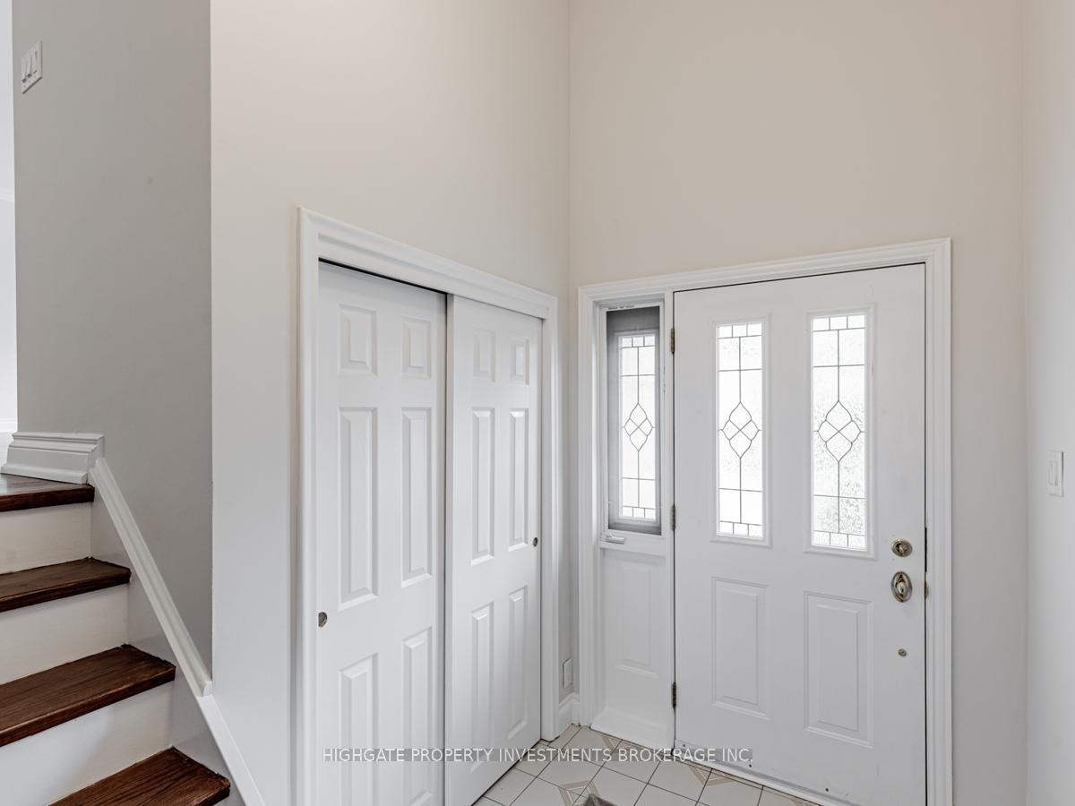 Photo 2 of 213 Briar Hill Avenue, Toronto, Lawrence Park South — HOMEH