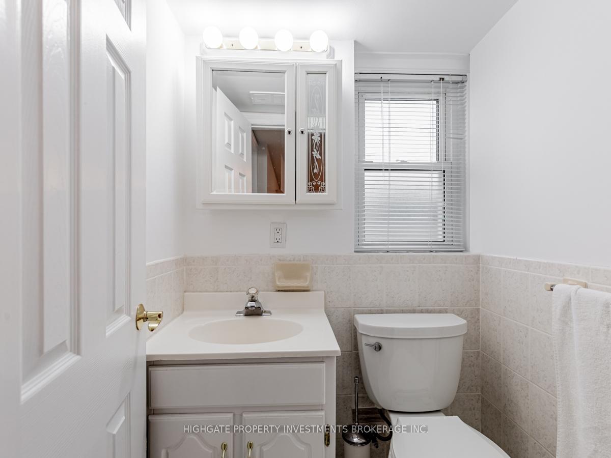 Photo 16 of 213 Briar Hill Avenue, Toronto, Lawrence Park South — HOMEH