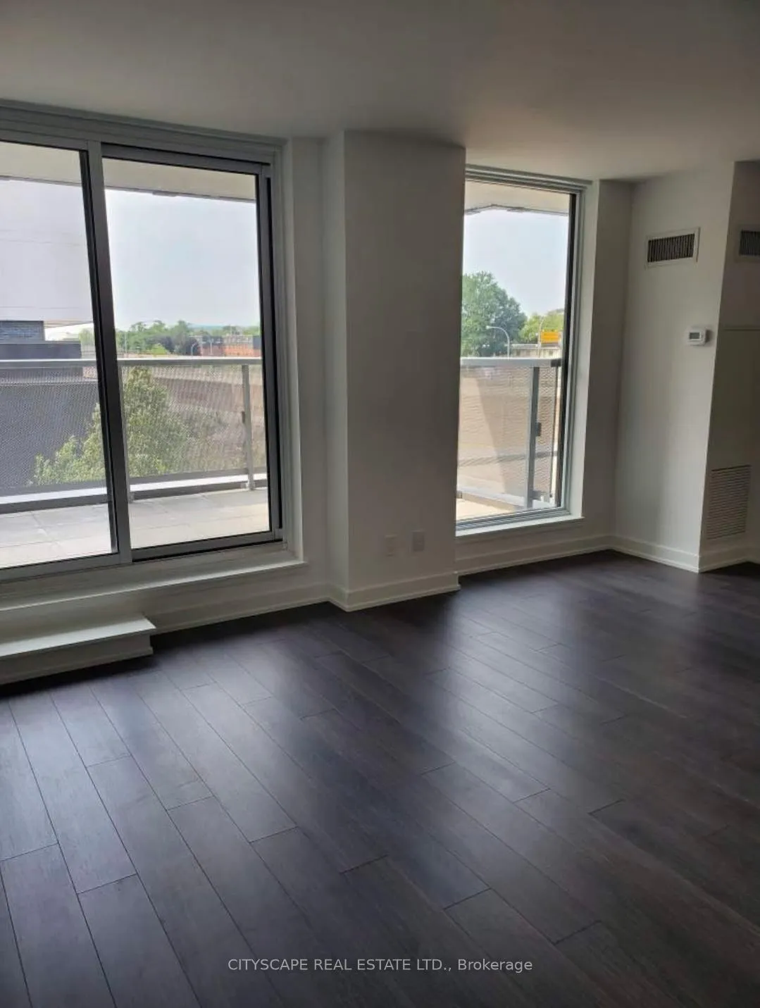 Photo 9 of Unit 304, 120 Varna Drive, Toronto, Englemount-Lawrence — HOMEH