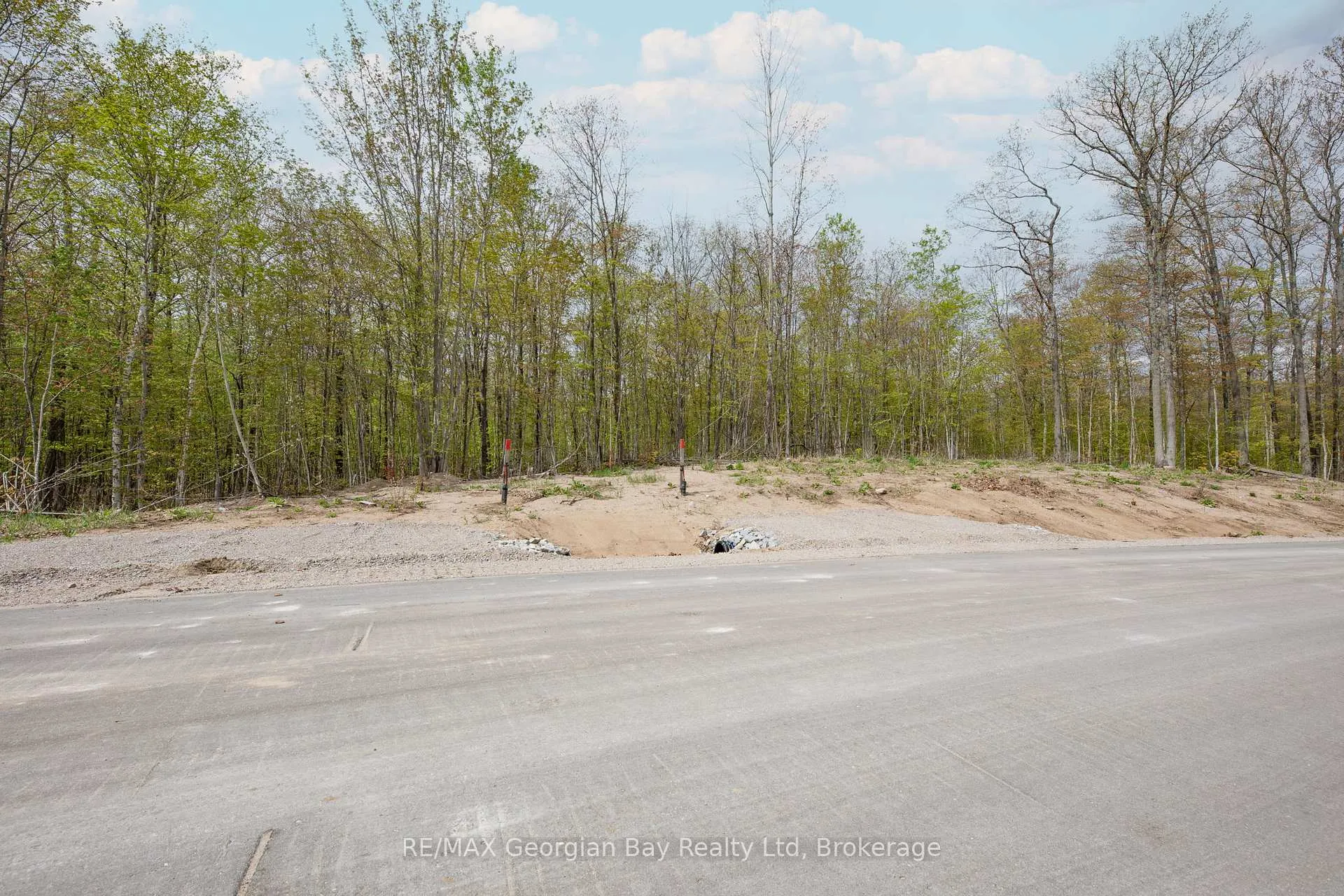 Photo 15 of 39 Explorers Landing, Tiny, Rural Tiny — HOMEH