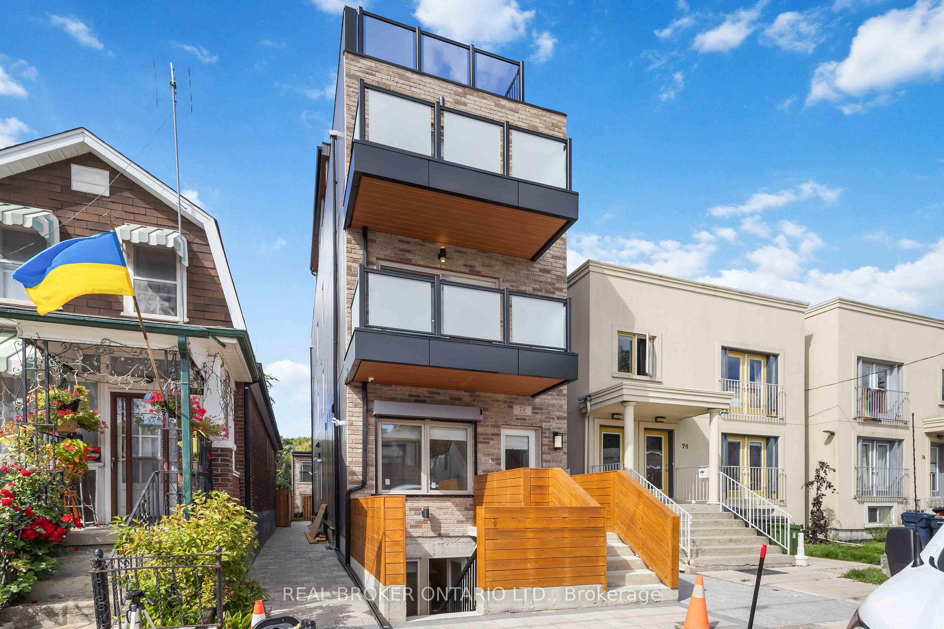 Front of Unit Unit G, 72 Jones Avenue