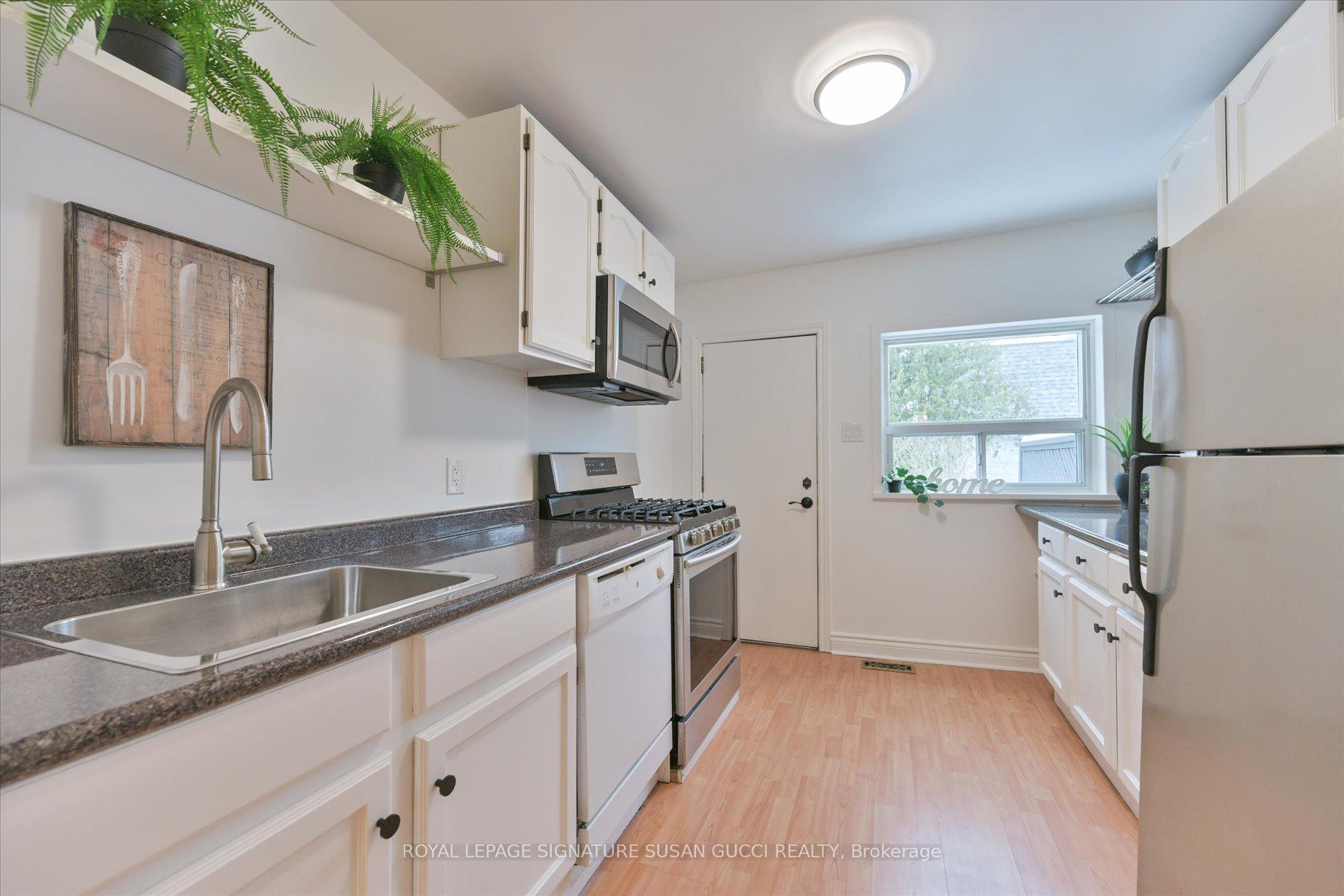Photo 9 of 43 Bastedo Avenue, Toronto, Woodbine Corridor — HOMEH