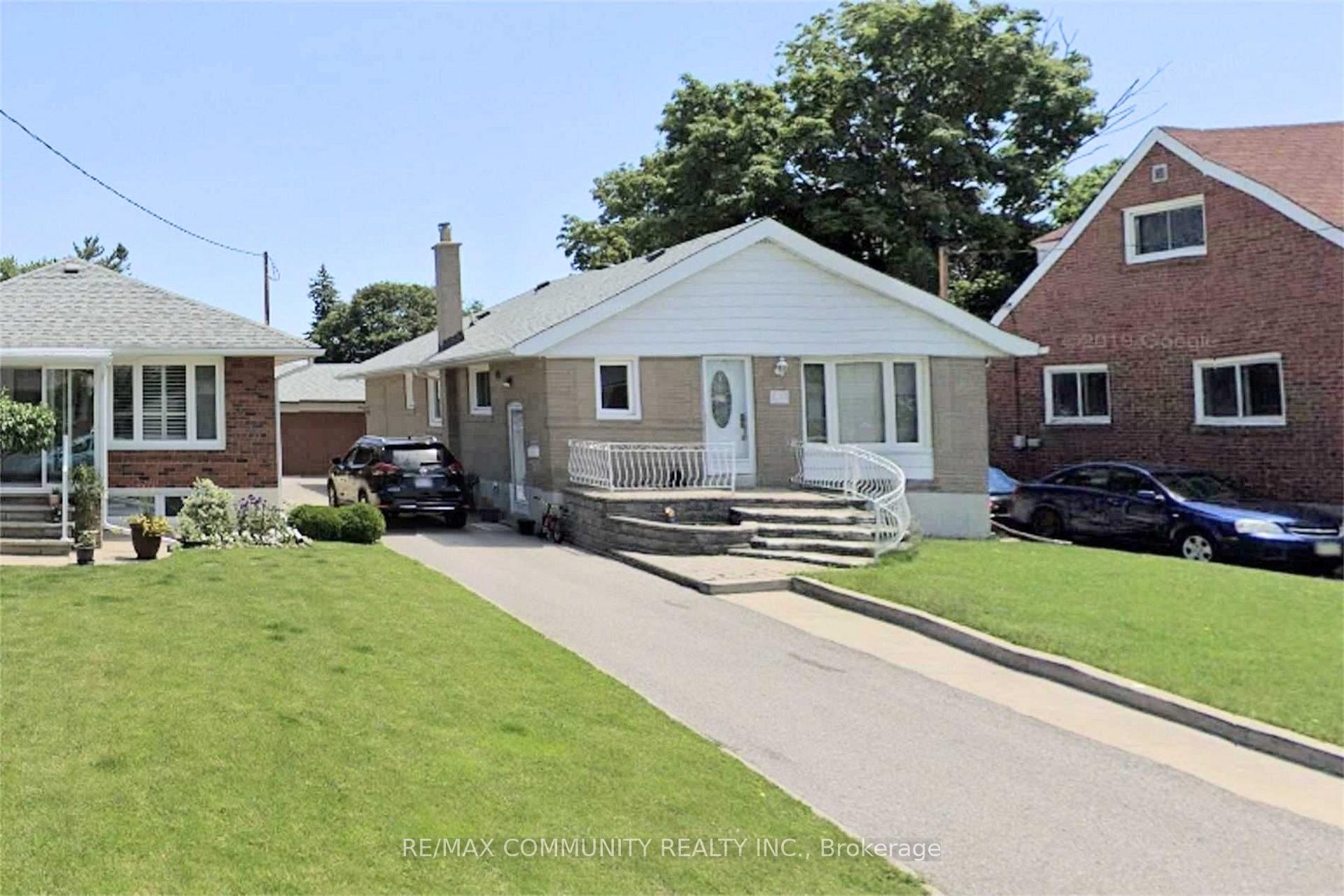 Front of Unit Toronto, 81 Waringstown Drive