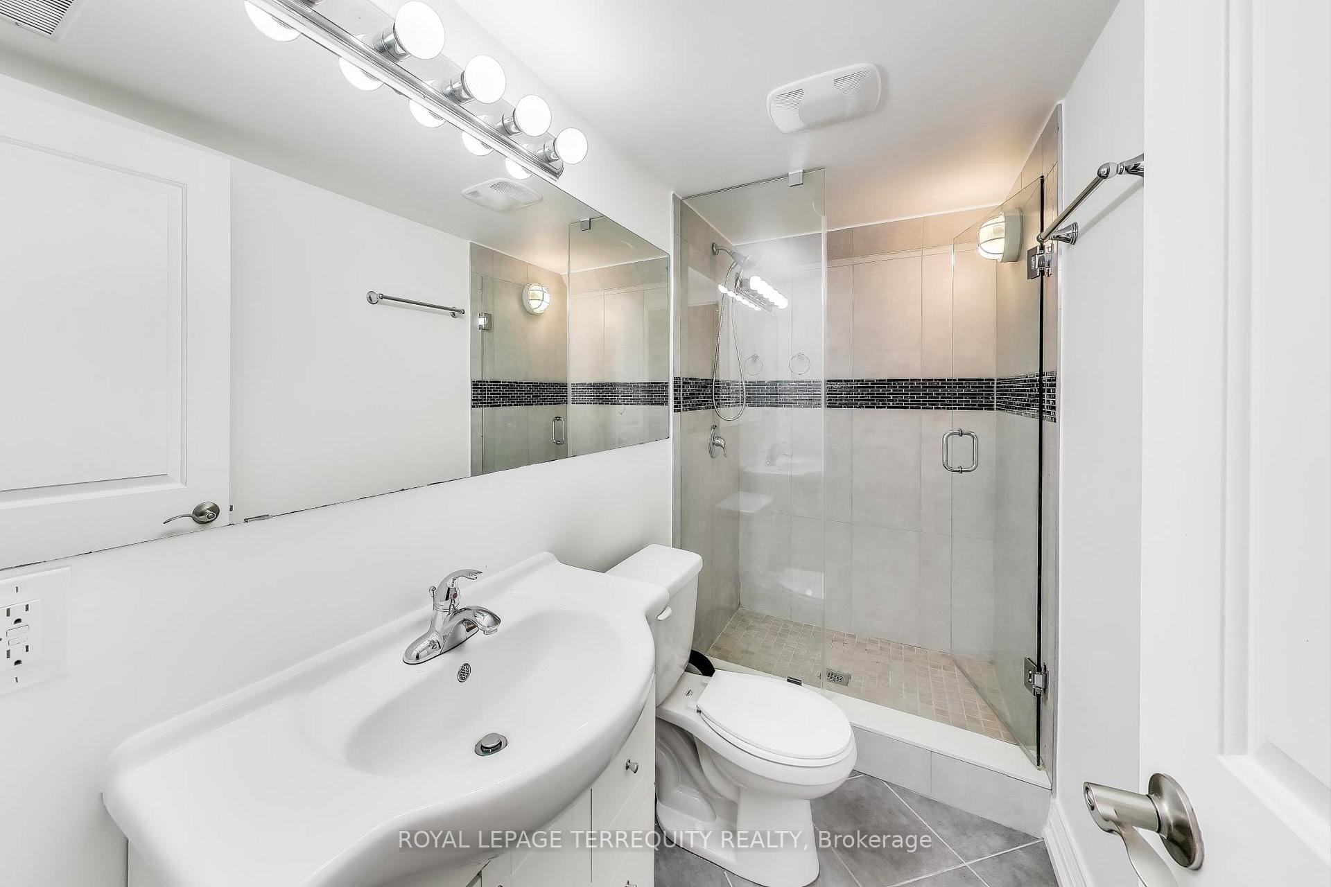 Photo 14 of 1150 Broadview Avenue, Toronto, Broadview North — HOMEH