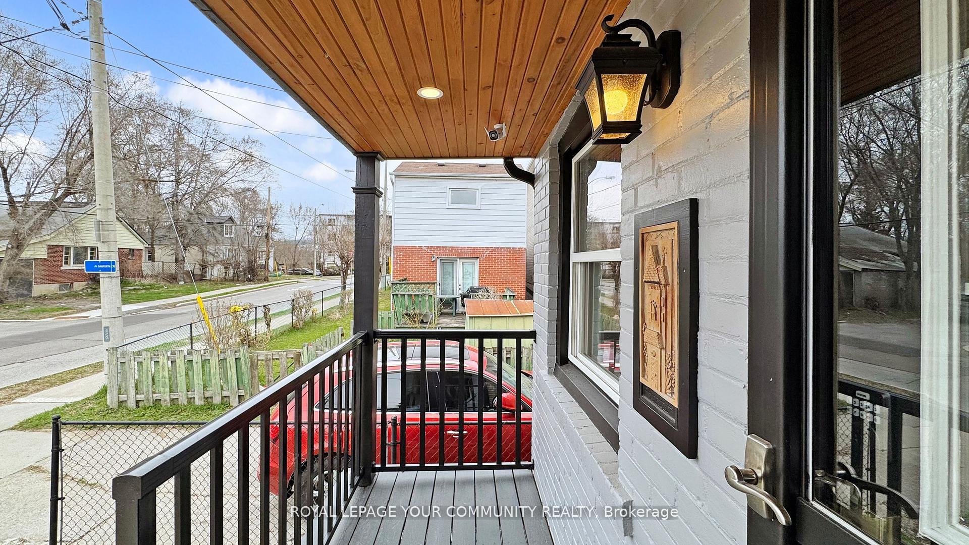 Photo 5 of 31 Hamstead Avenue, Toronto, Woodbine-Lumsden — HOMEH