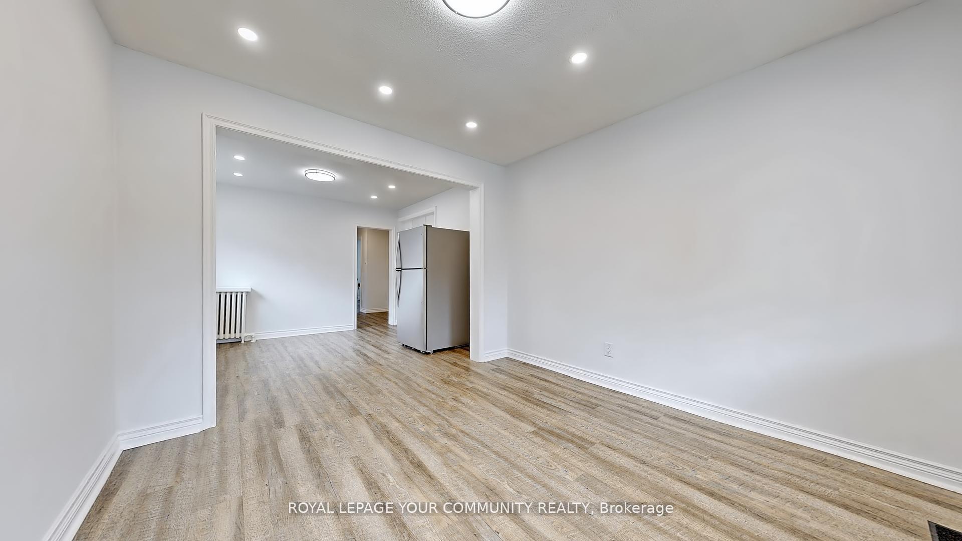 Photo 8 of 31 Hamstead Avenue, Toronto, Woodbine-Lumsden — HOMEH