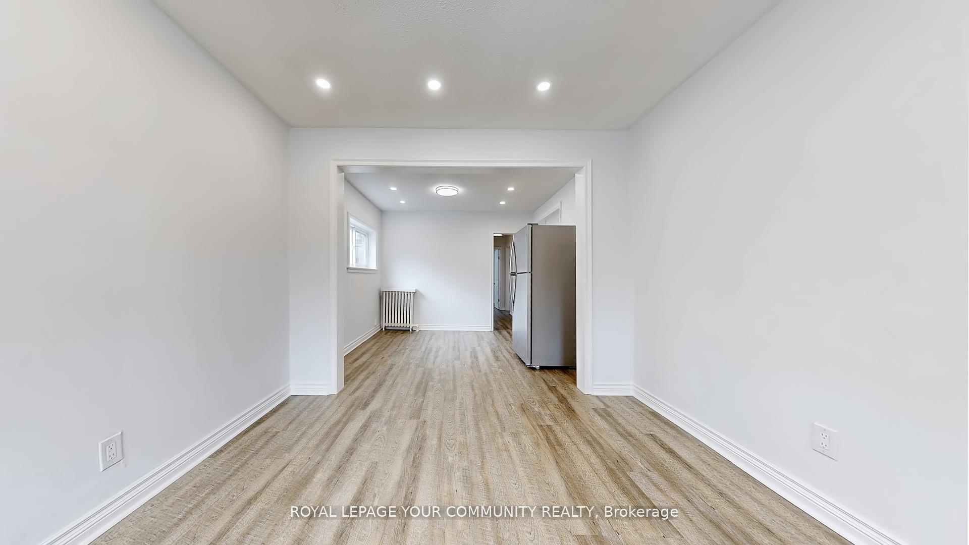 Photo 9 of 31 Hamstead Avenue, Toronto, Woodbine-Lumsden — HOMEH