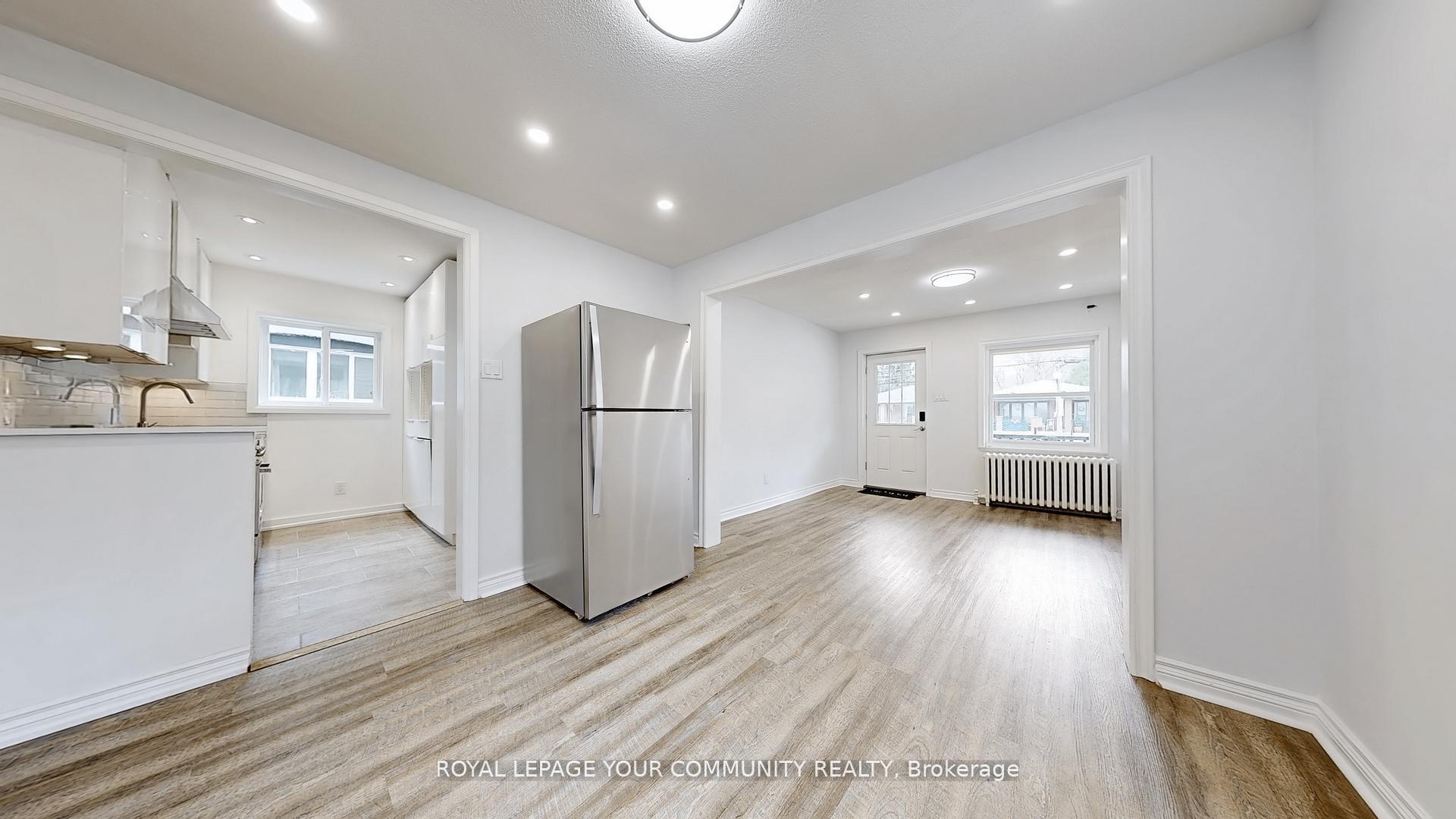 Photo 12 of 31 Hamstead Avenue, Toronto, Woodbine-Lumsden — HOMEH