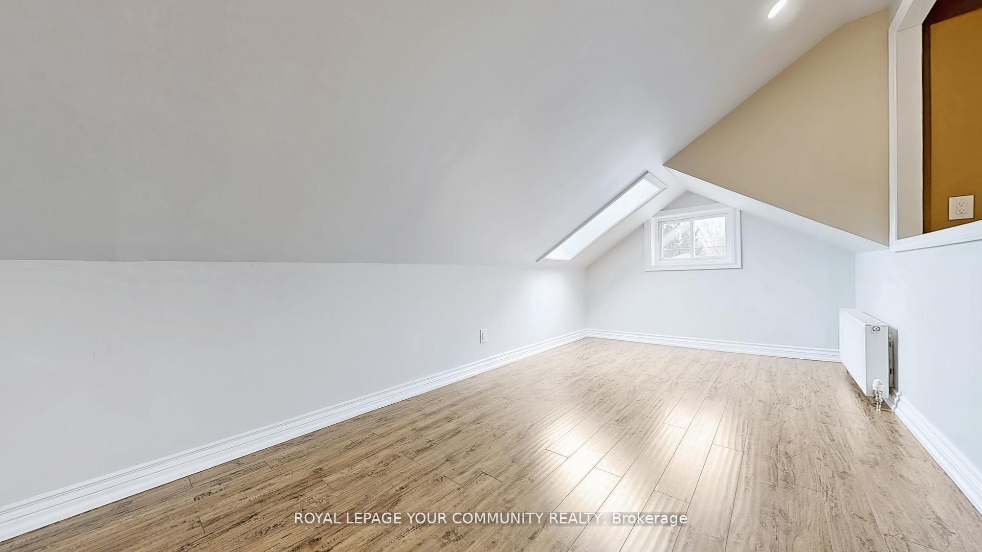 Photo 25 of 31 Hamstead Avenue, Toronto, Woodbine-Lumsden — HOMEH