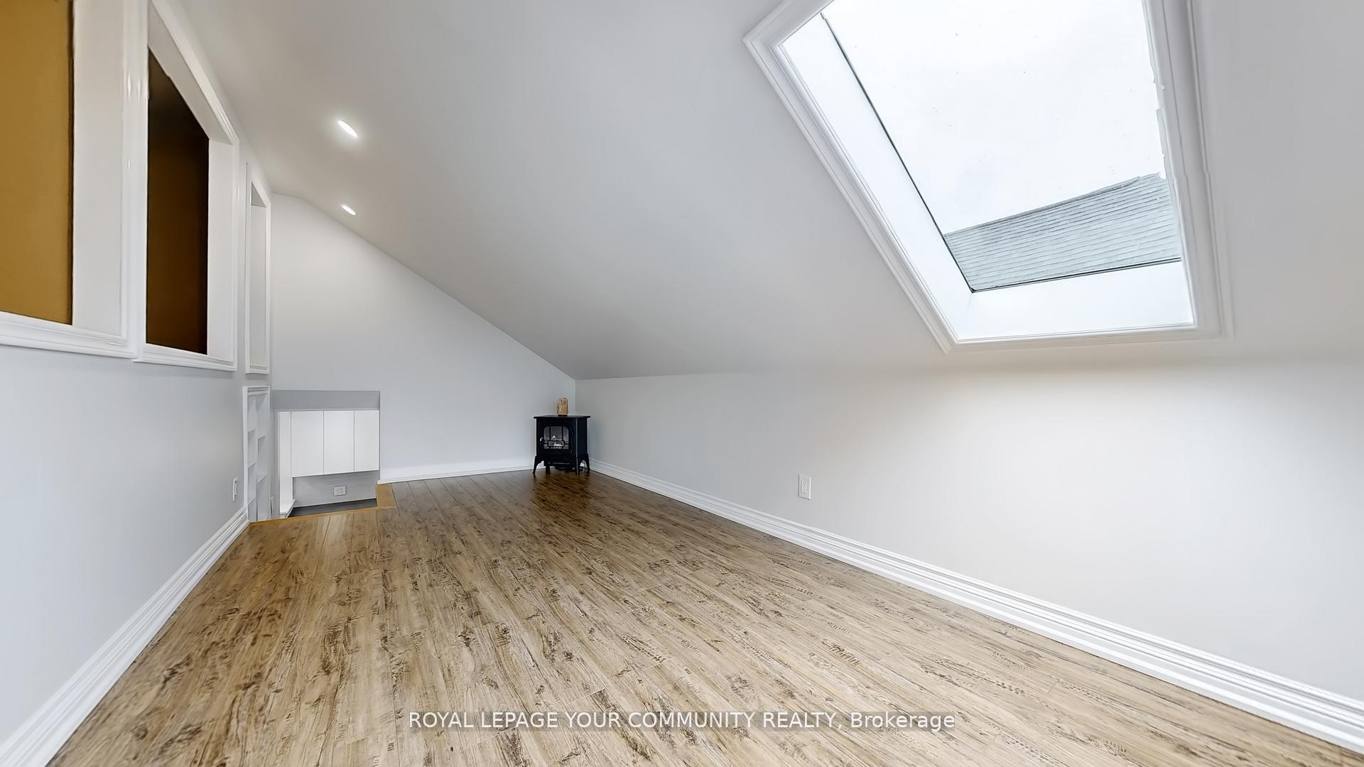 Photo 27 of 31 Hamstead Avenue, Toronto, Woodbine-Lumsden — HOMEH