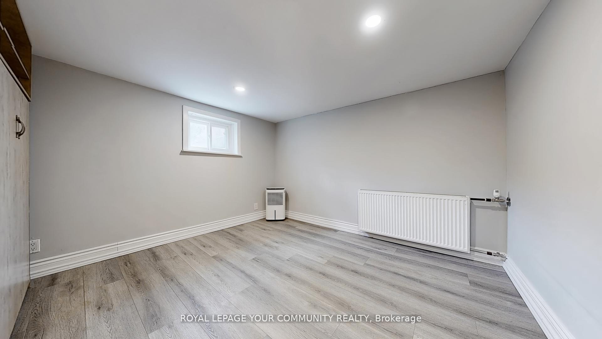 Photo 37 of 31 Hamstead Avenue, Toronto, Woodbine-Lumsden — HOMEH