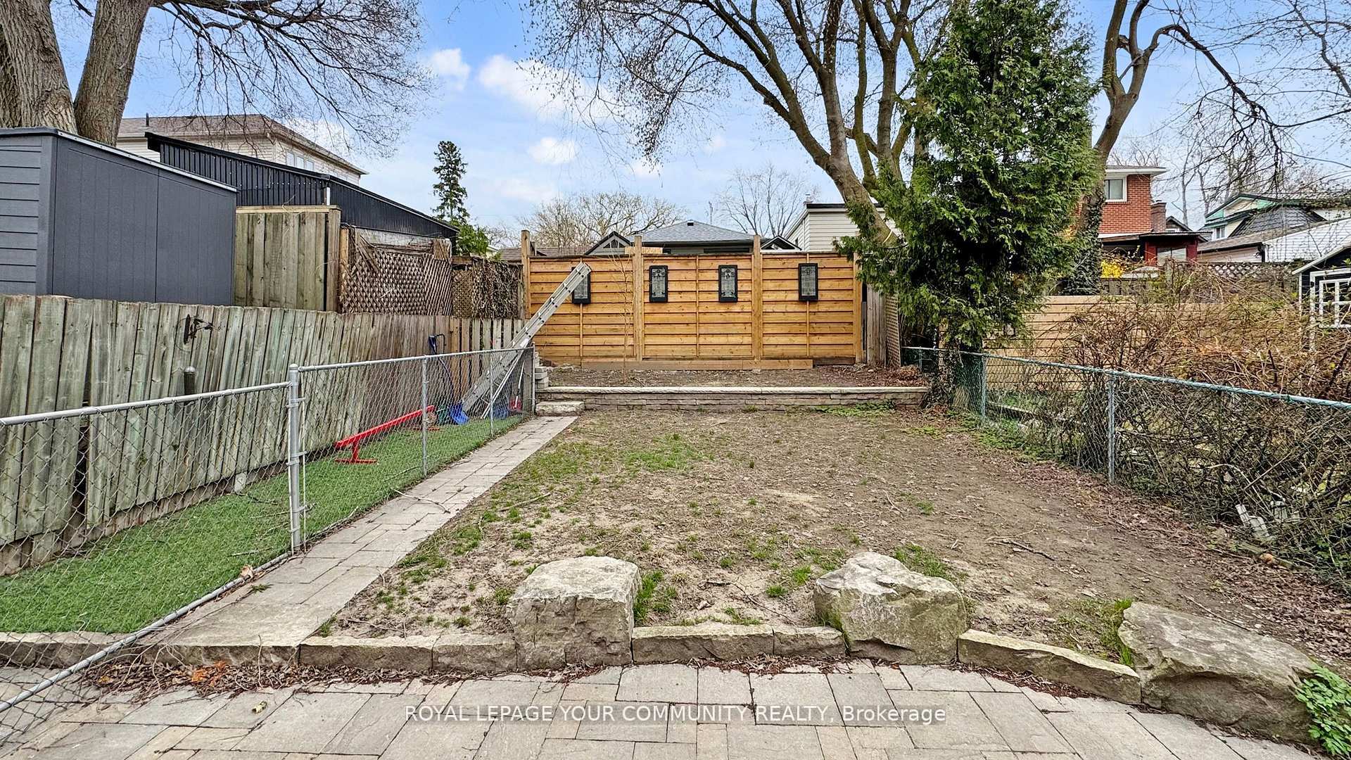 Photo 45 of 31 Hamstead Avenue, Toronto, Woodbine-Lumsden — HOMEH