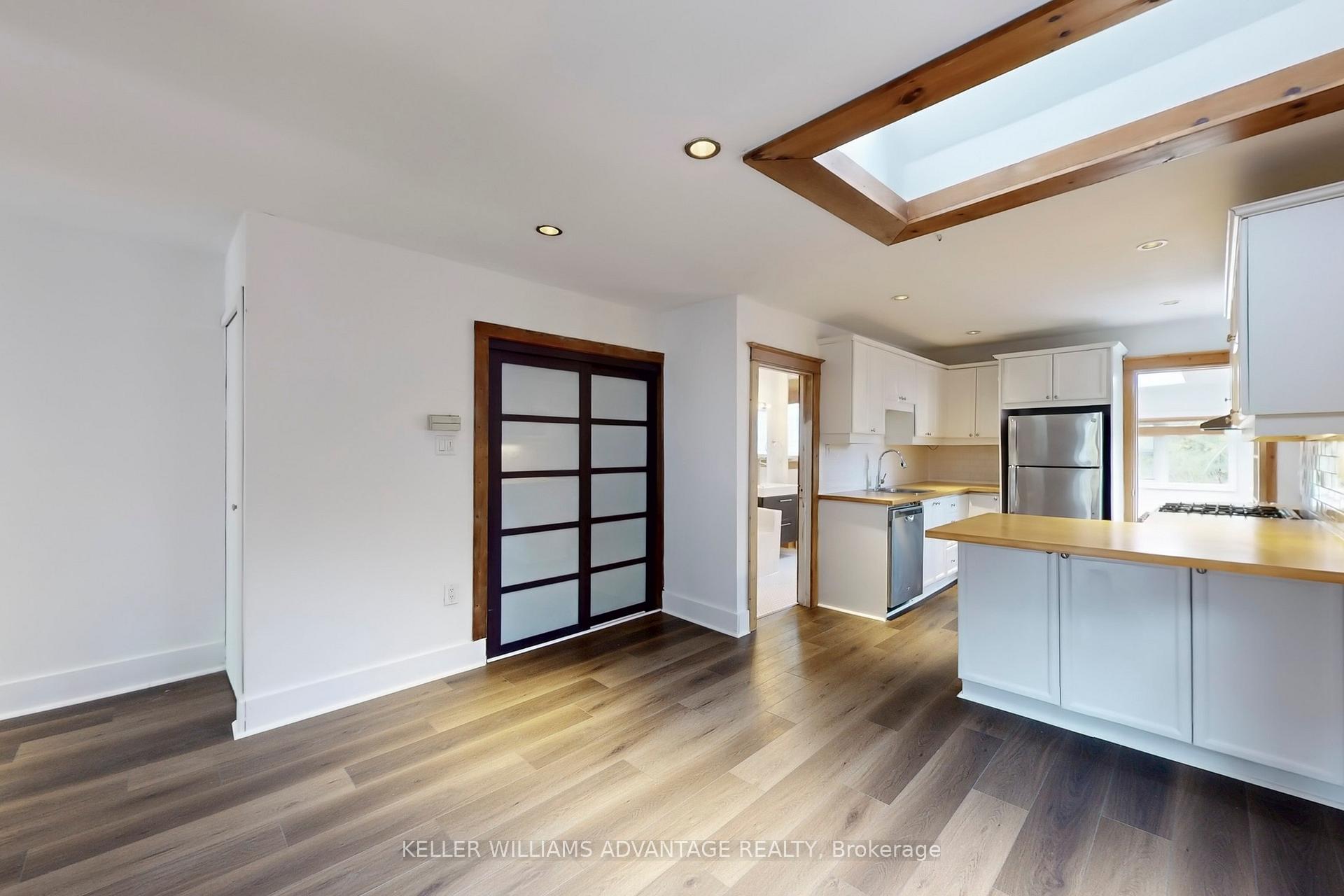 Photo 6 of Unit Upper, 54 Brookmount Road, Toronto, The Beaches — HOMEH