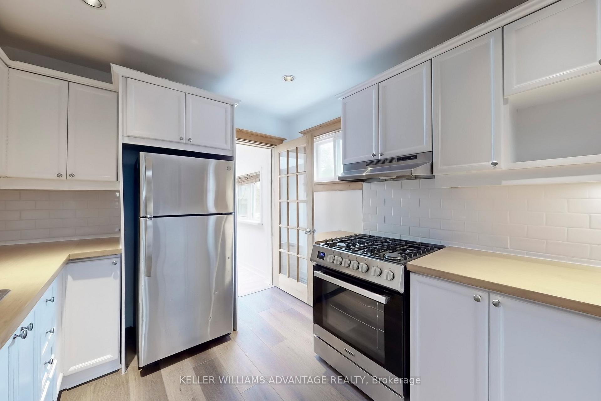 Photo 8 of Unit Upper, 54 Brookmount Road, Toronto, The Beaches — HOMEH