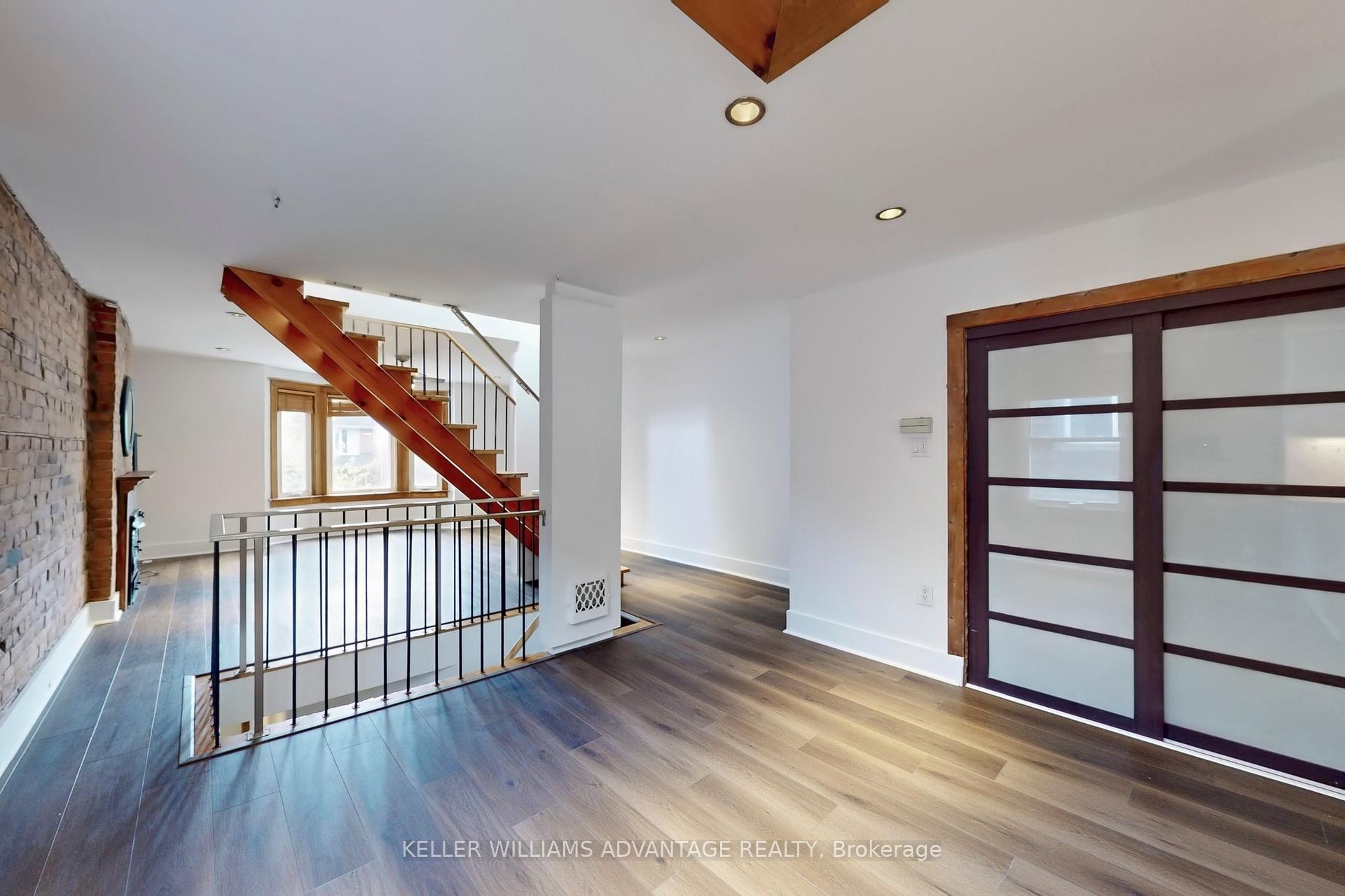 Photo 10 of Unit Upper, 54 Brookmount Road, Toronto, The Beaches — HOMEH