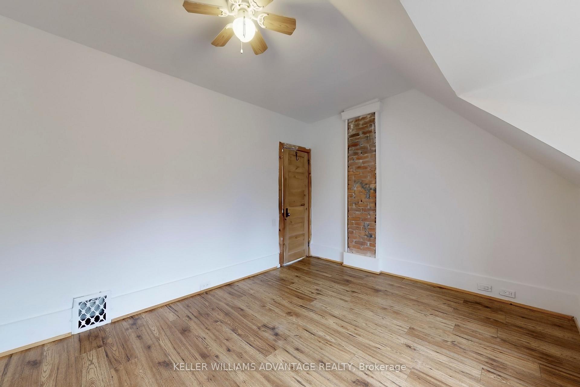 Photo 14 of Unit Upper, 54 Brookmount Road, Toronto, The Beaches — HOMEH