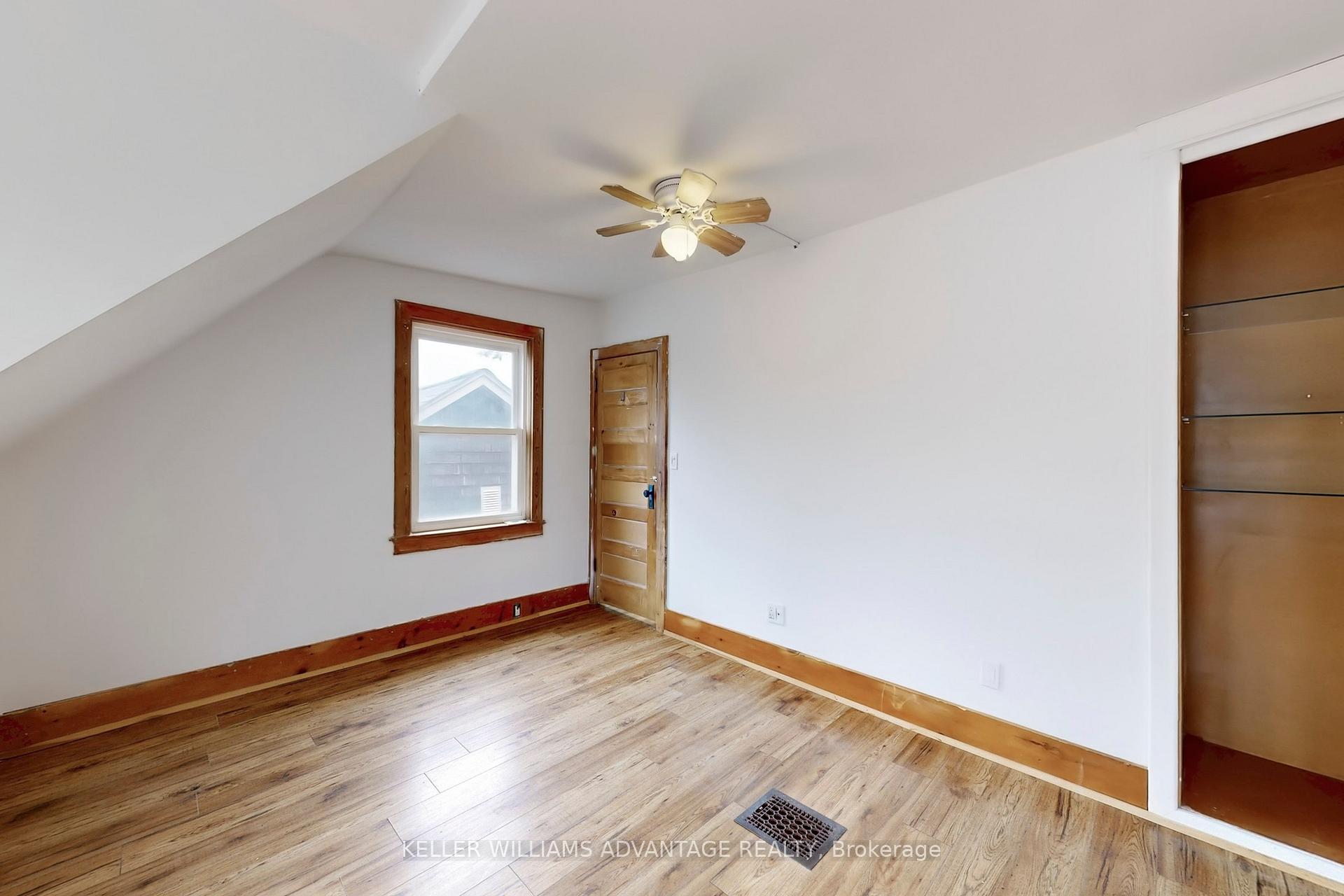 Photo 19 of Unit Upper, 54 Brookmount Road, Toronto, The Beaches — HOMEH