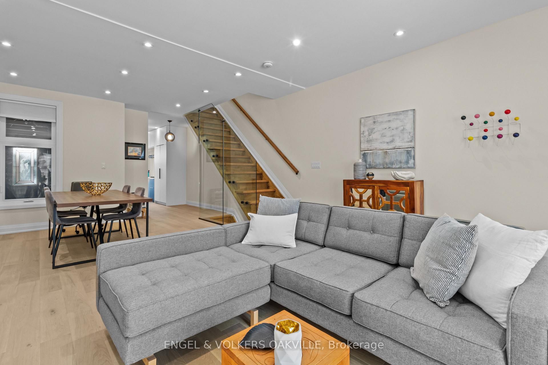 Photo 7 of 195 Gladstone Avenue, Toronto, Little Portugal — HOMEH