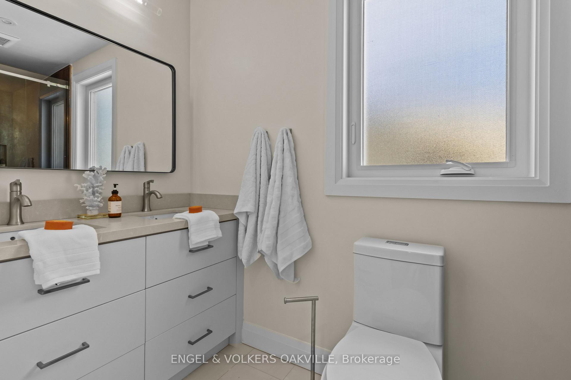 Photo 14 of 195 Gladstone Avenue, Toronto, Little Portugal — HOMEH