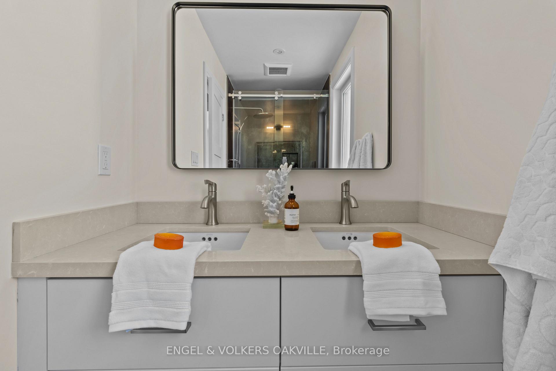 Photo 15 of 195 Gladstone Avenue, Toronto, Little Portugal — HOMEH