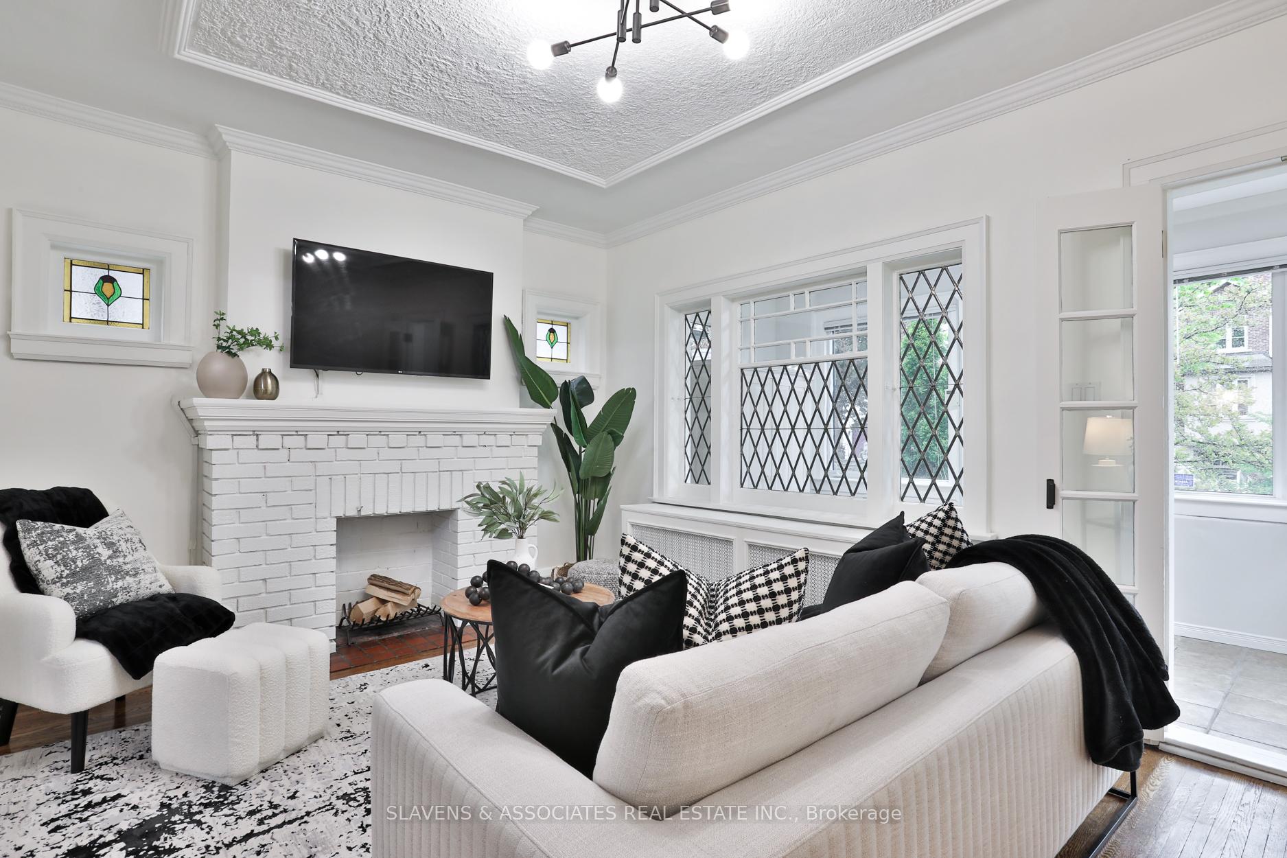 Photo 4 of 50 Jedburgh Road, Toronto, Lawrence Park North — HOMEH